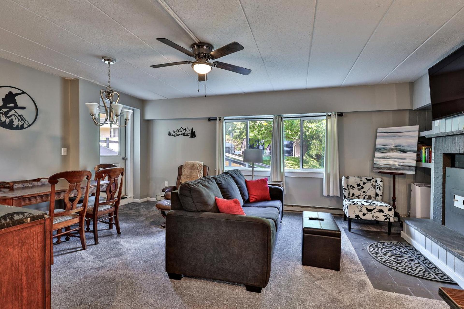 The Snowshed Steps at Mt Green - Walk-to-Lifts Ski Condo with Pools, AC, Fireplace & Shuttle!