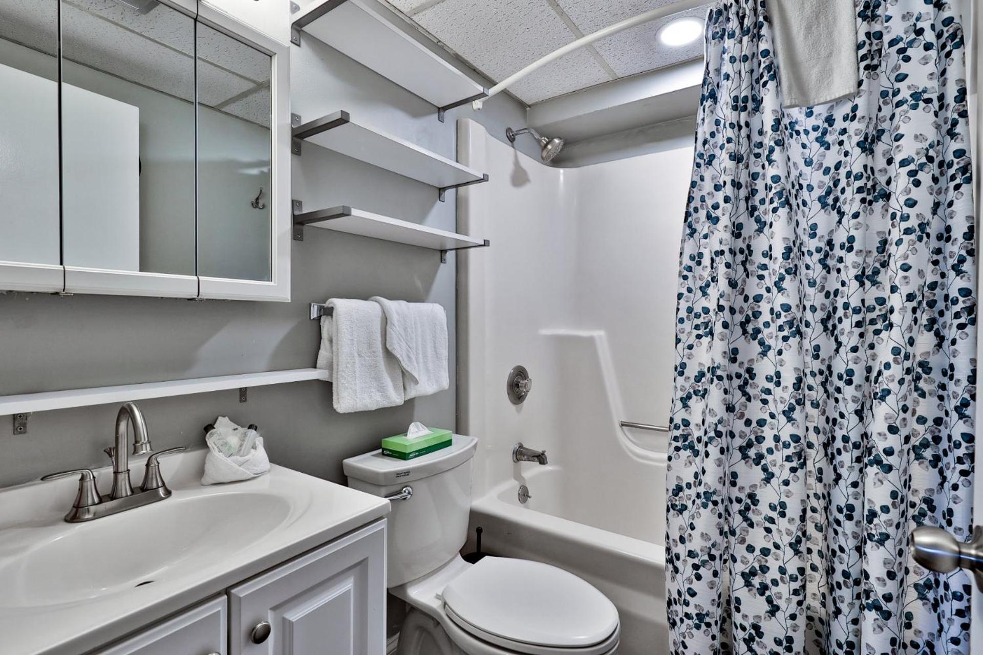 The Snowshed Steps at Mt Green - Walk-to-Lifts Ski Condo with Pools, AC, Fireplace & Shuttle!