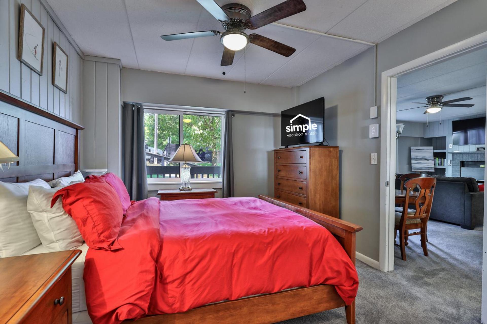 The Snowshed Steps at Mt Green - Walk-to-Lifts Ski Condo with Pools, AC, Fireplace & Shuttle!
