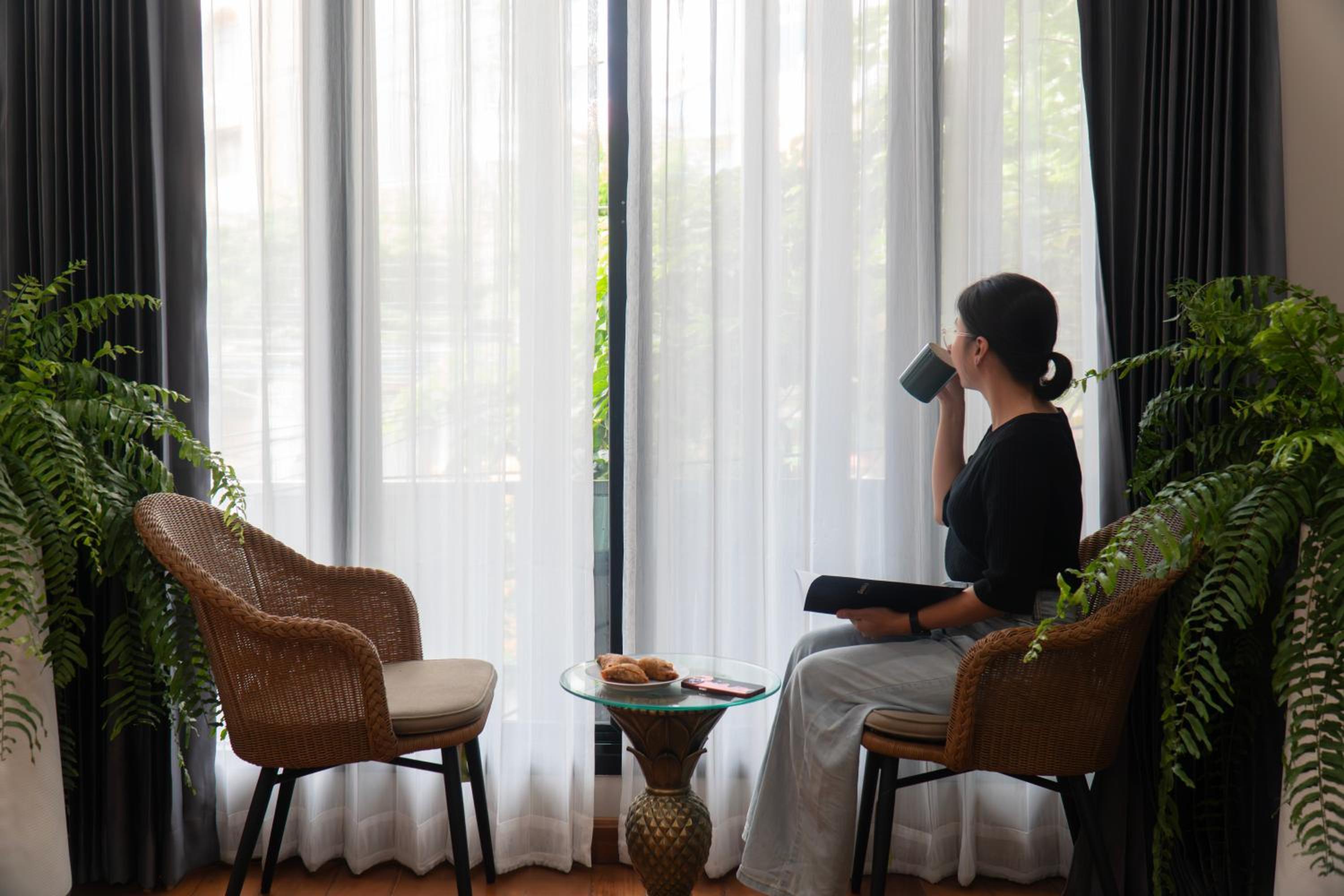 Poshtel 56