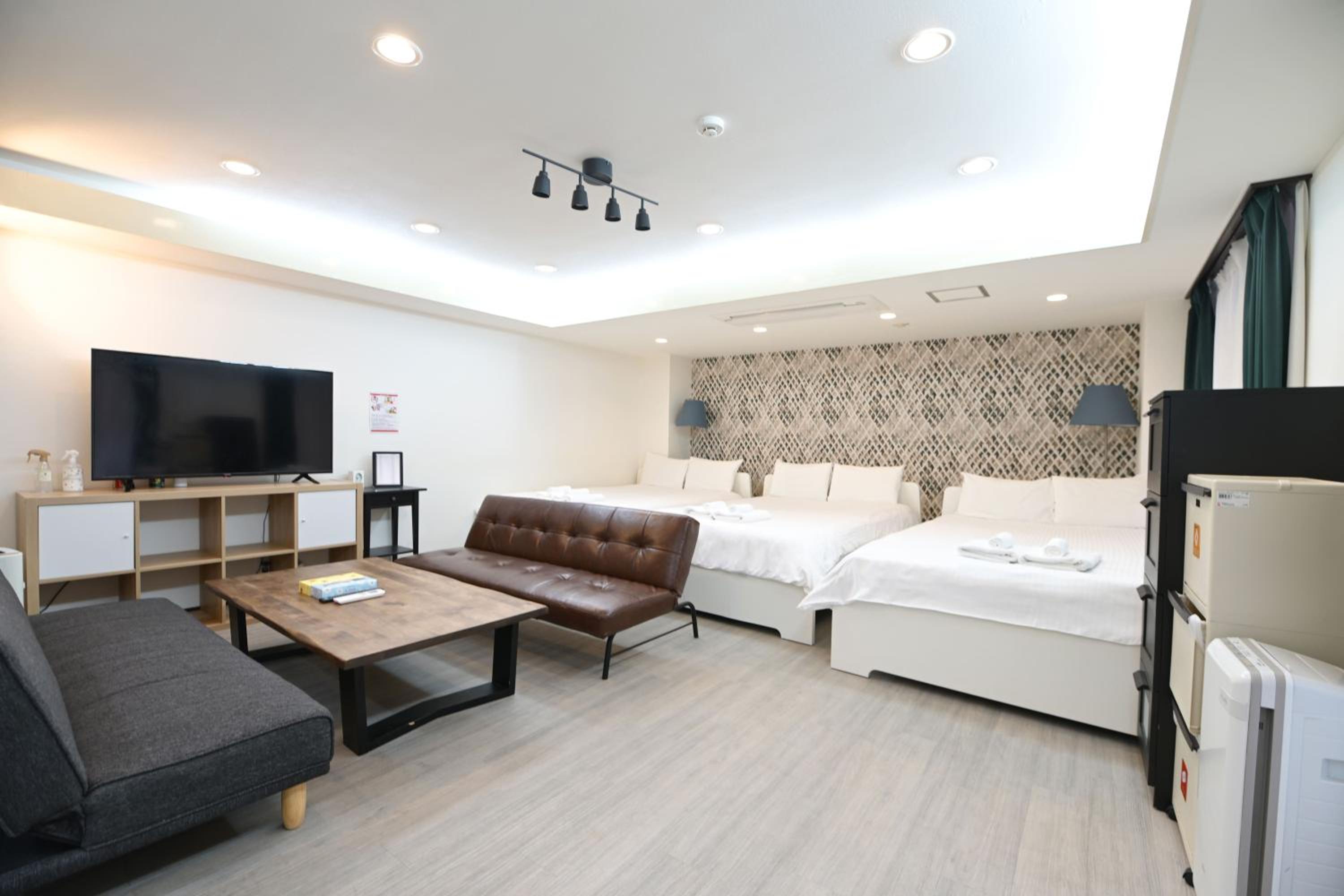 Shinjuku family apartment