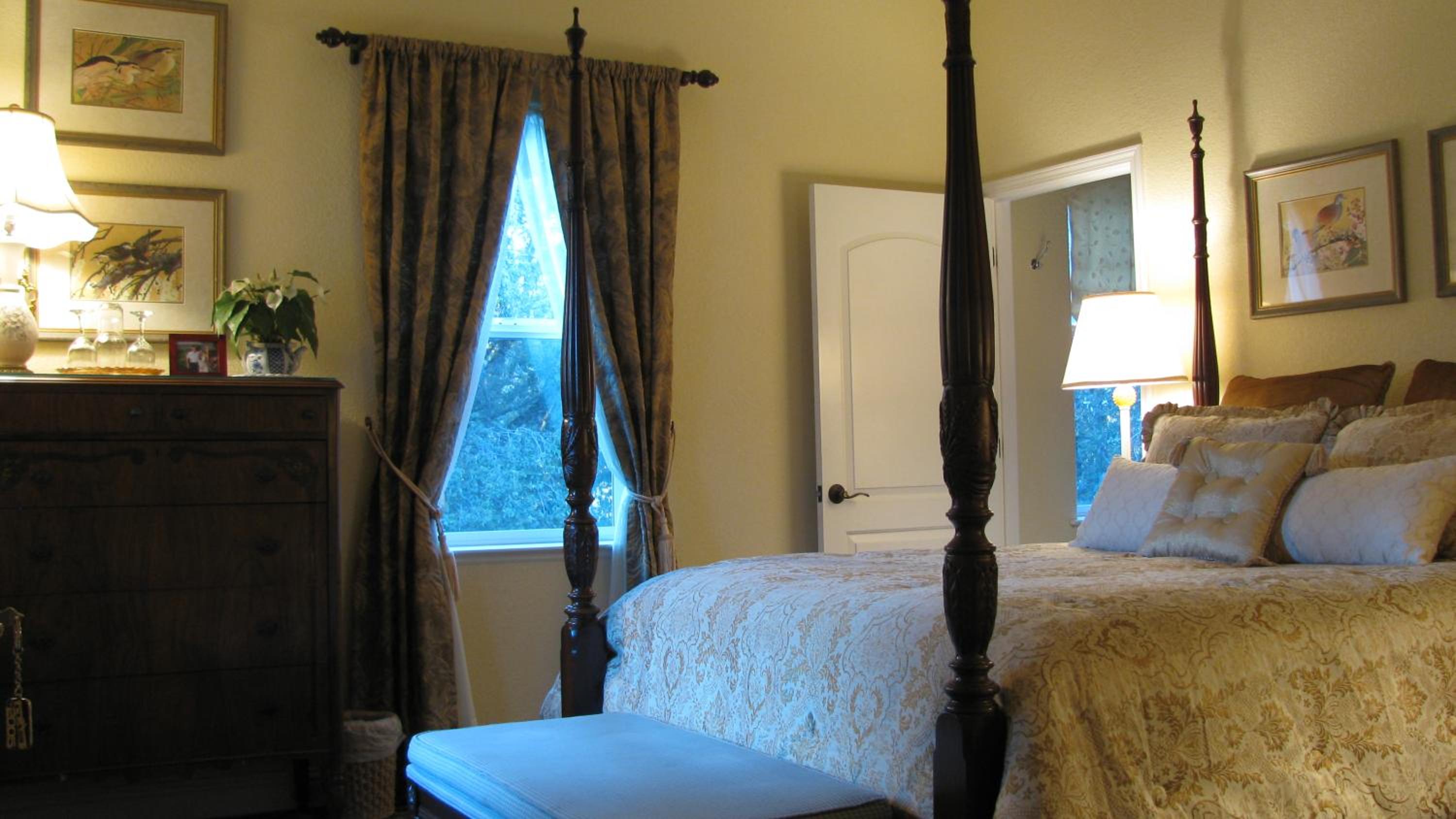 Yosemite Rose Bed and Breakfast