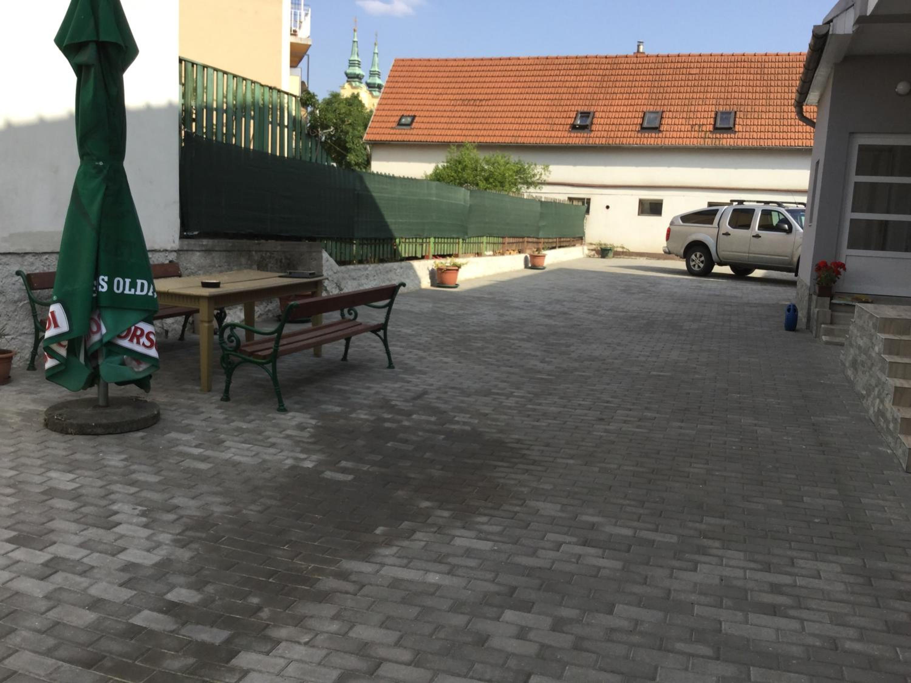 Photo 46