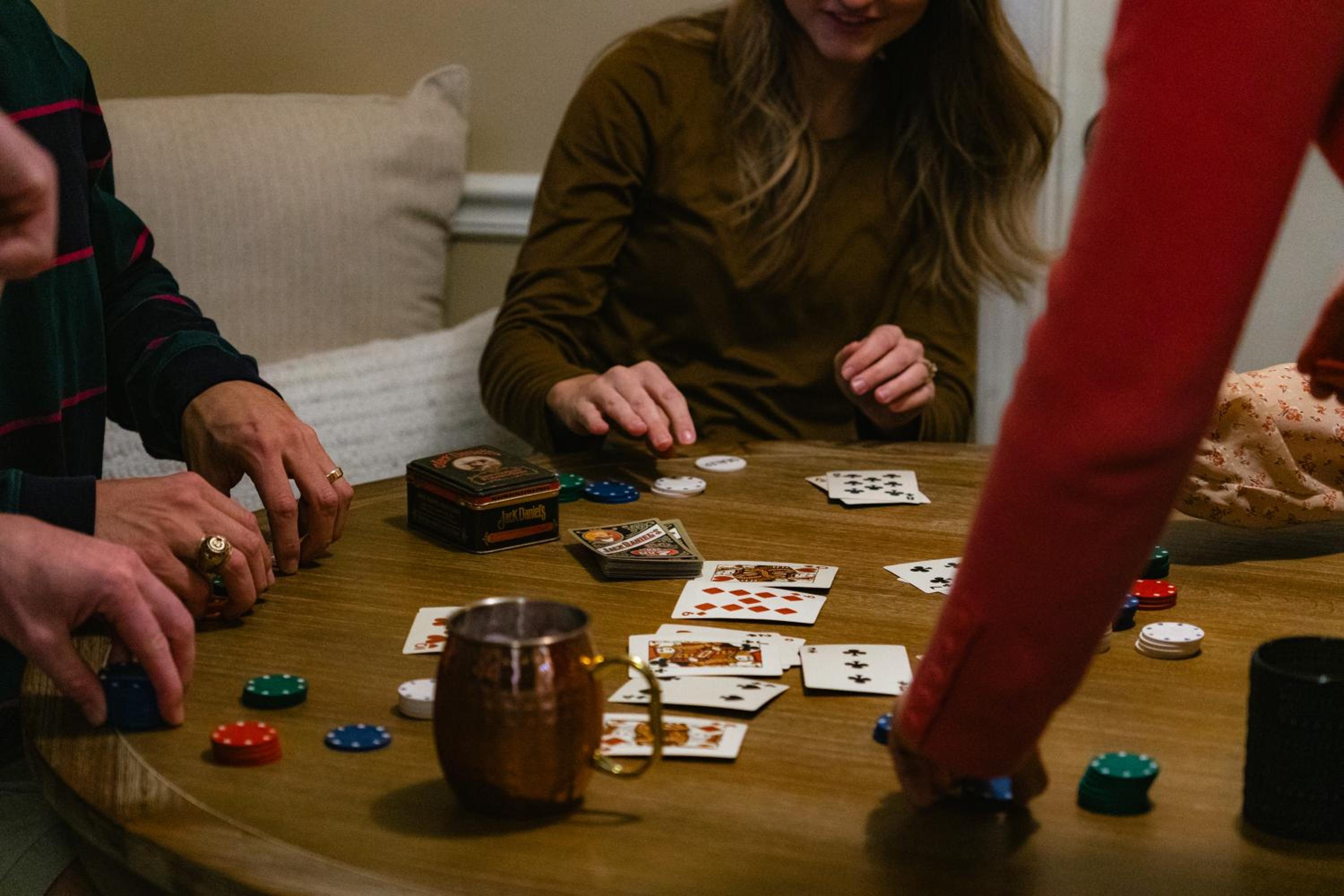 Speakeasy, Hot Tub, Putt Putt, Outdoor Theatre, 8 minutes from Downtown Greenville