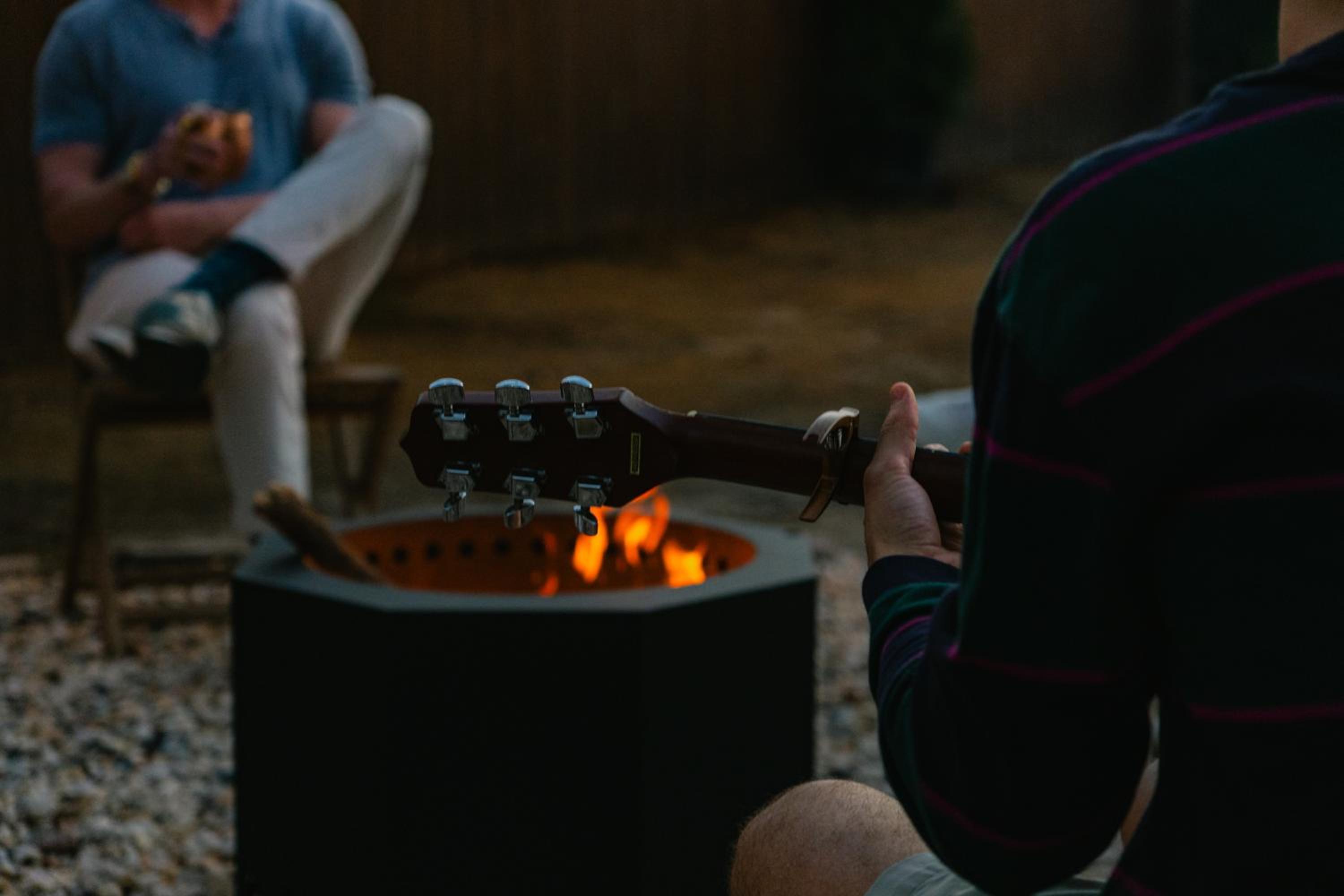 Speakeasy, Hot Tub, Putt Putt, Outdoor Theatre, 8 minutes from Downtown Greenville