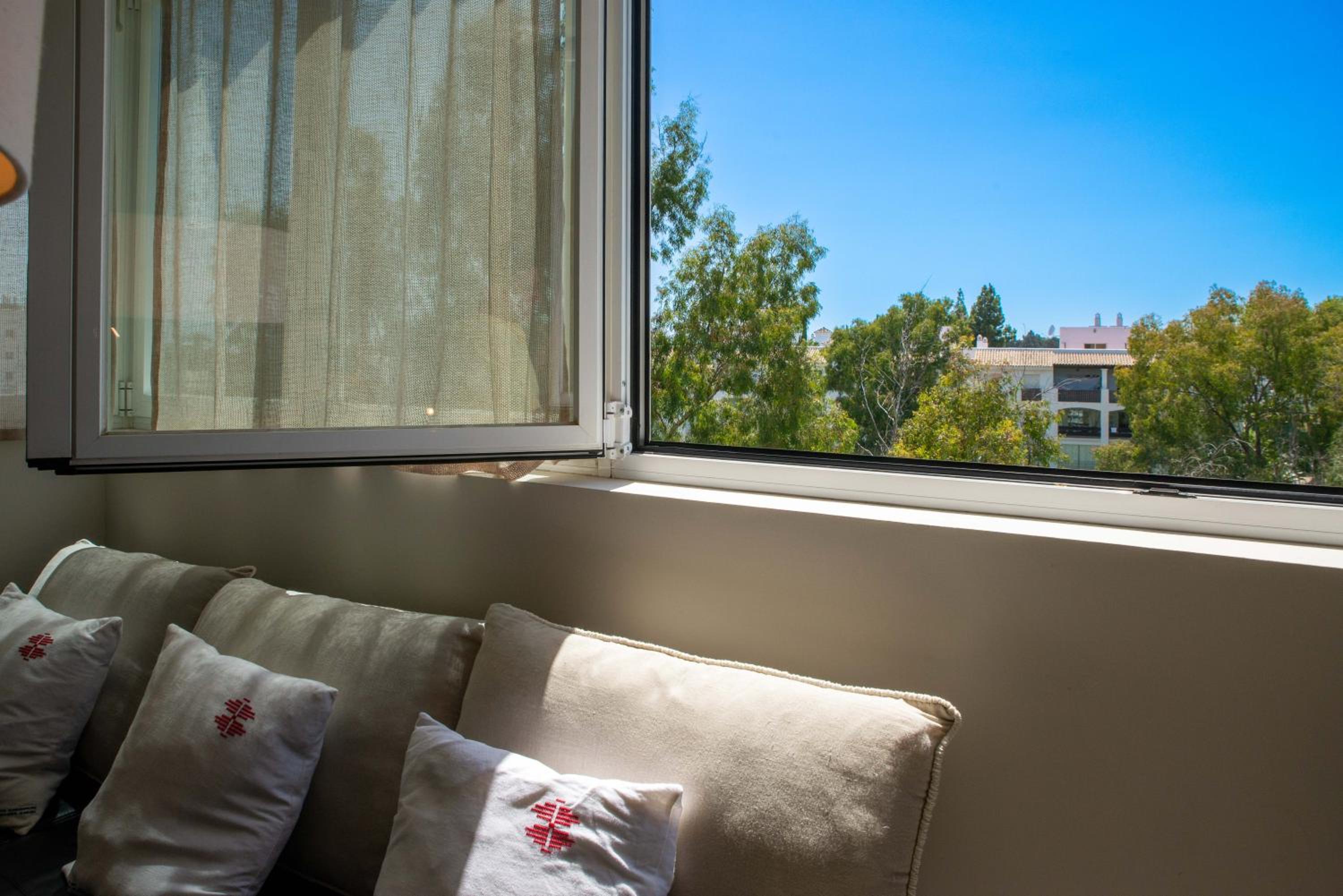 Luminoso loft con piscina en Puerto Banús