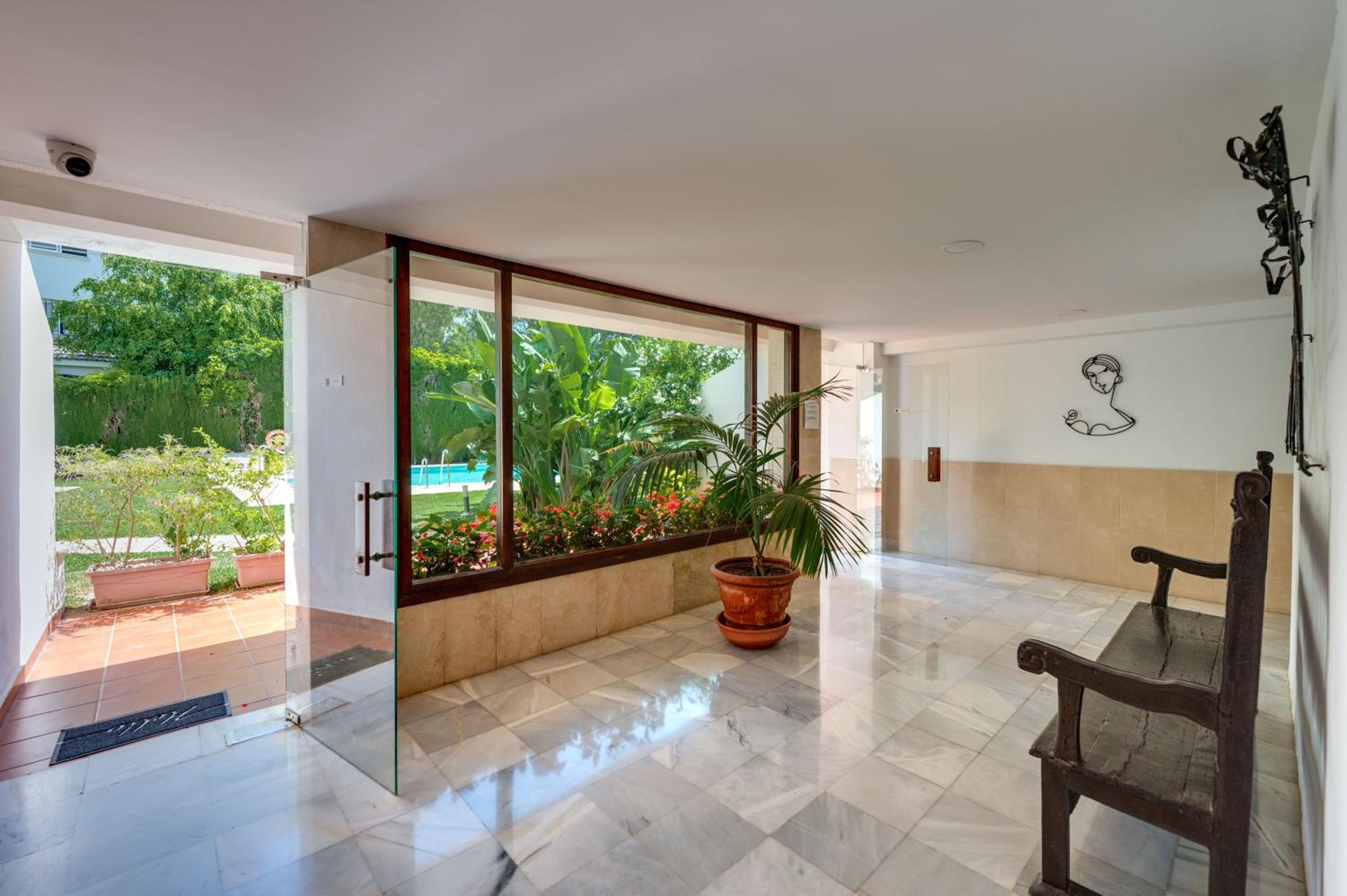 Luminoso loft con piscina en Puerto Banús