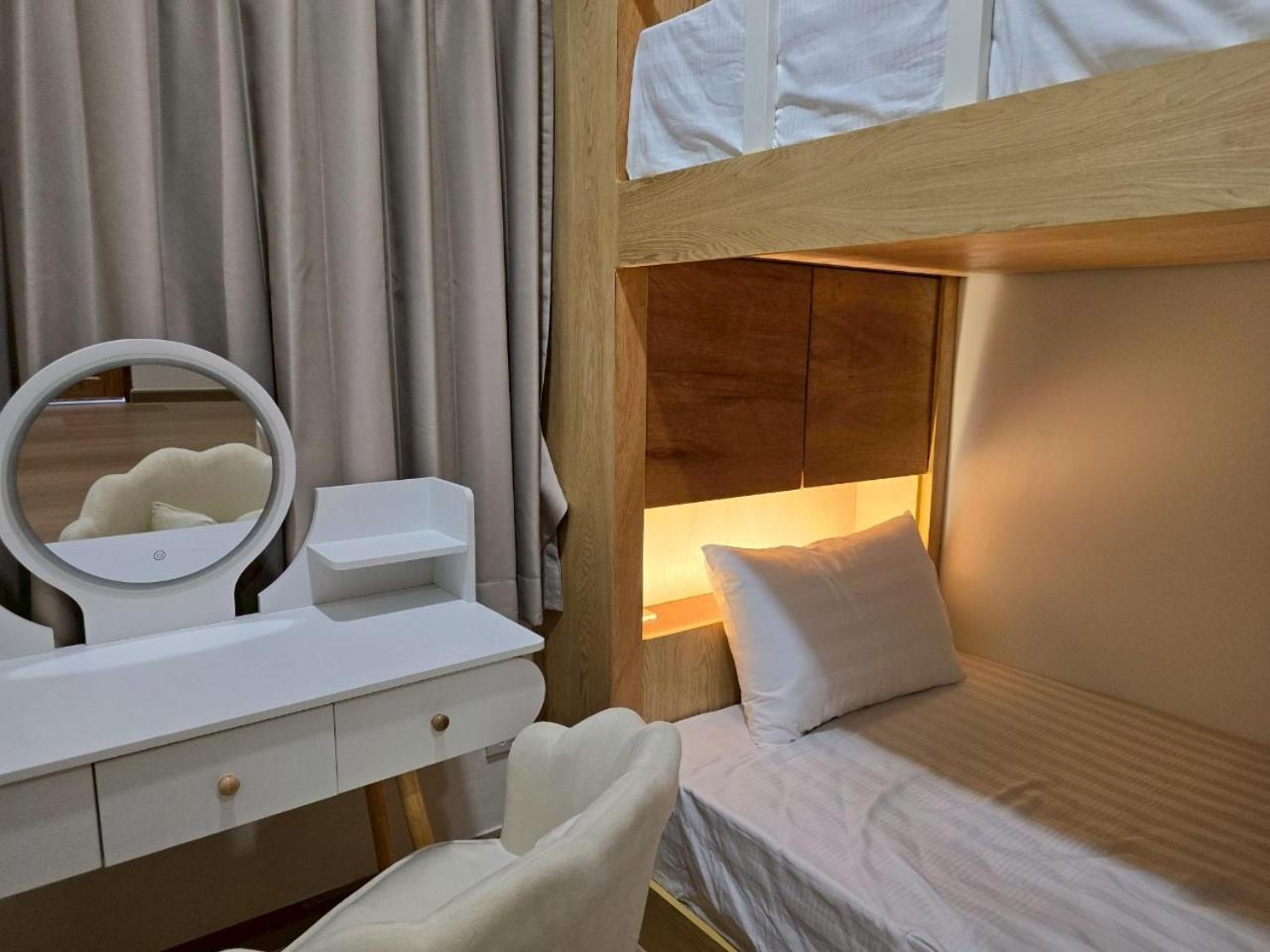 Inn De Sea - Hostel Bangkok Rambuttri Village Khaosan Area