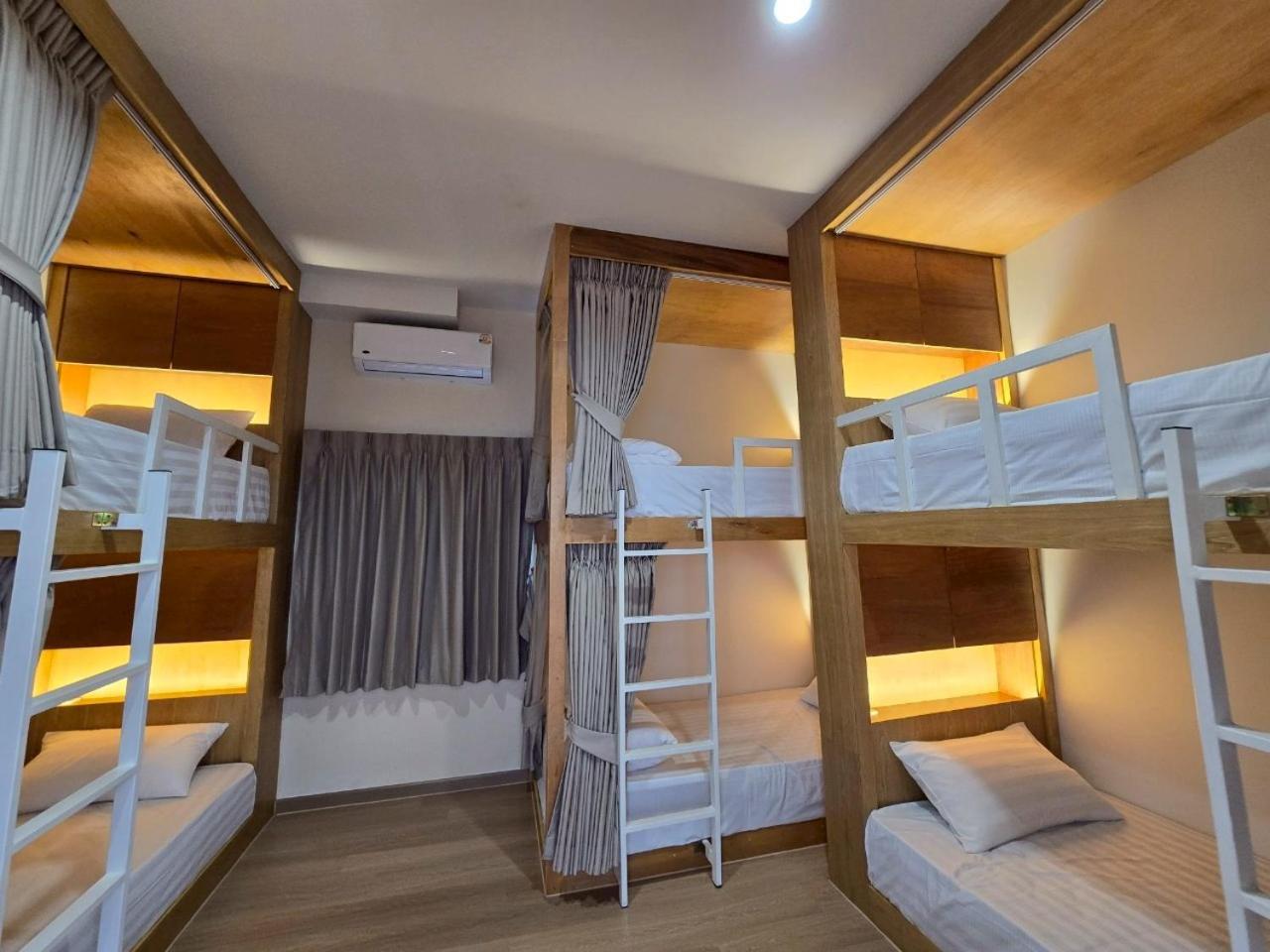Inn De Sea - Hostel Bangkok Rambuttri Village Khaosan Area
