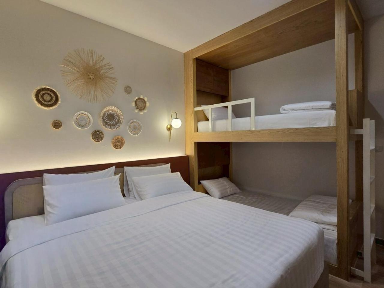 Inn De Sea - Hostel Bangkok Rambuttri Village Khaosan Area