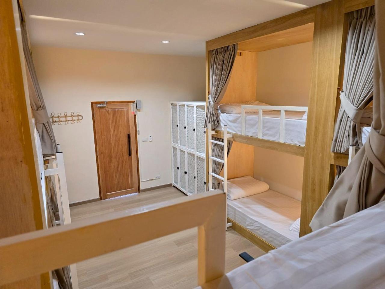 Inn De Sea - Hostel Bangkok Rambuttri Village Khaosan Area