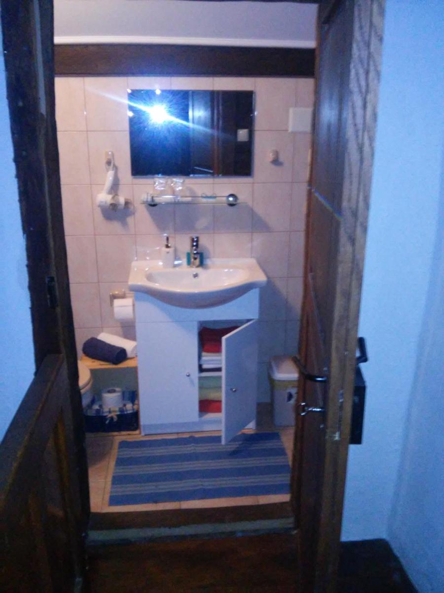 Photo 48