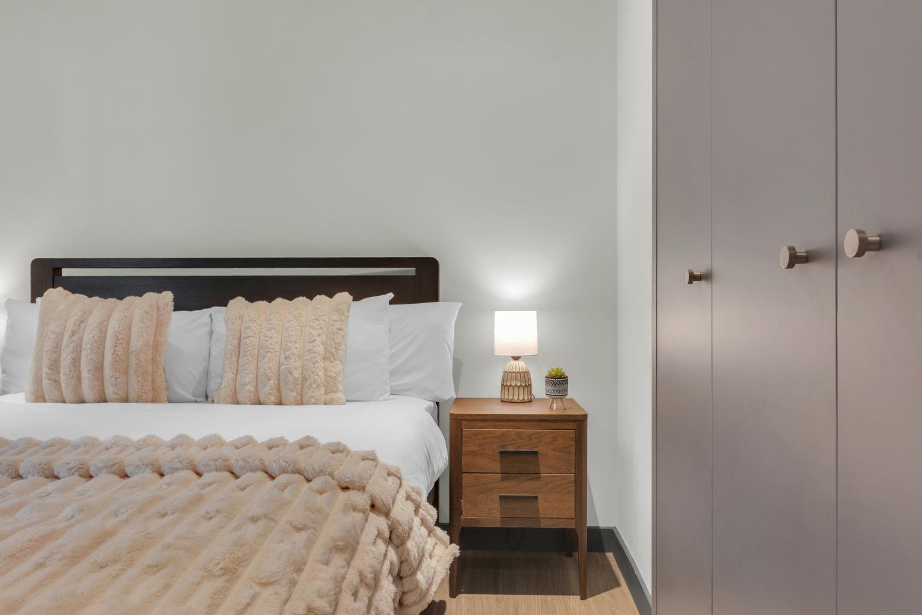 Chic Luna Apartments near Wembley Park by MySquare
