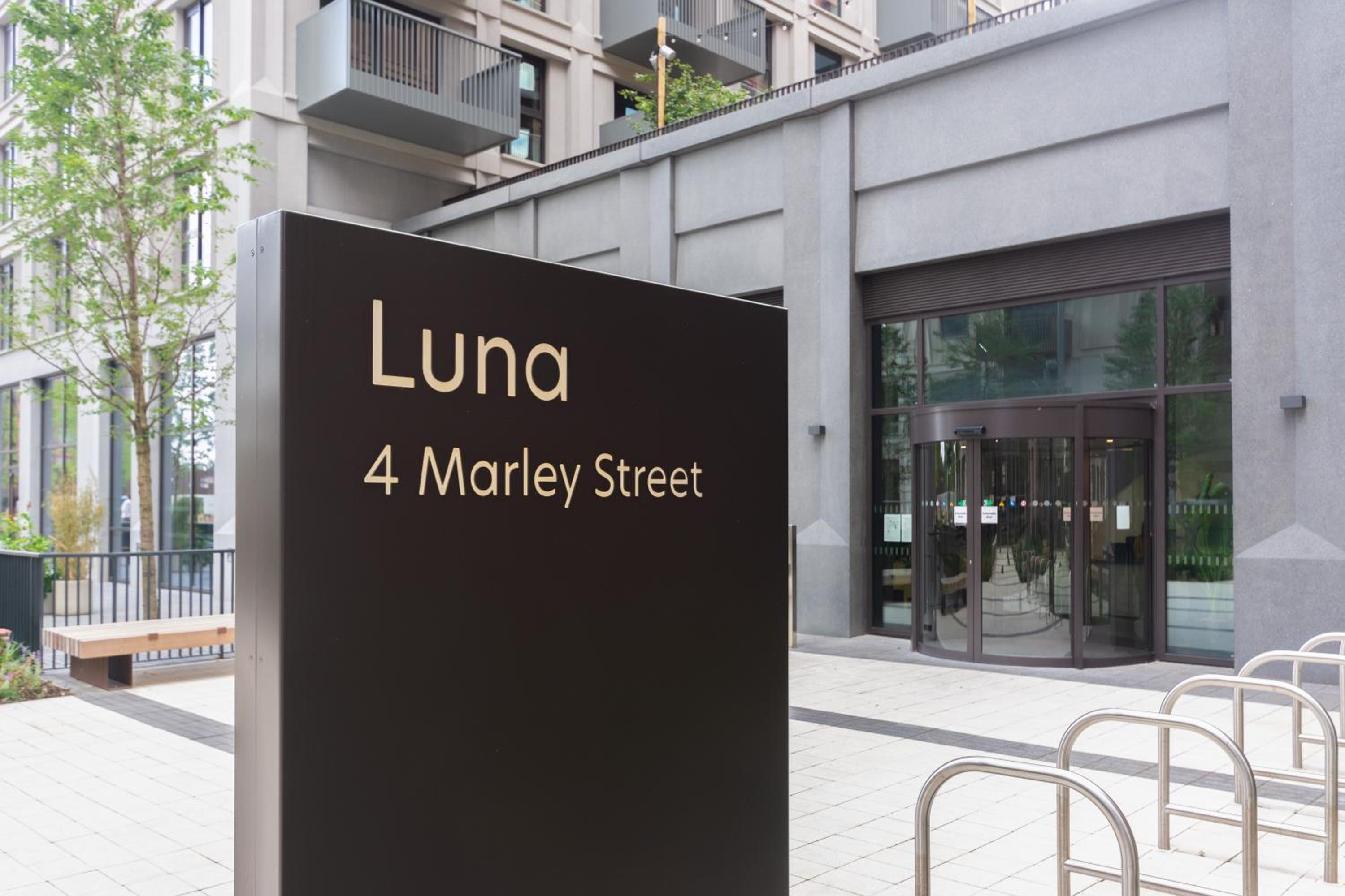 Chic Luna Apartments near Wembley Park by MySquare