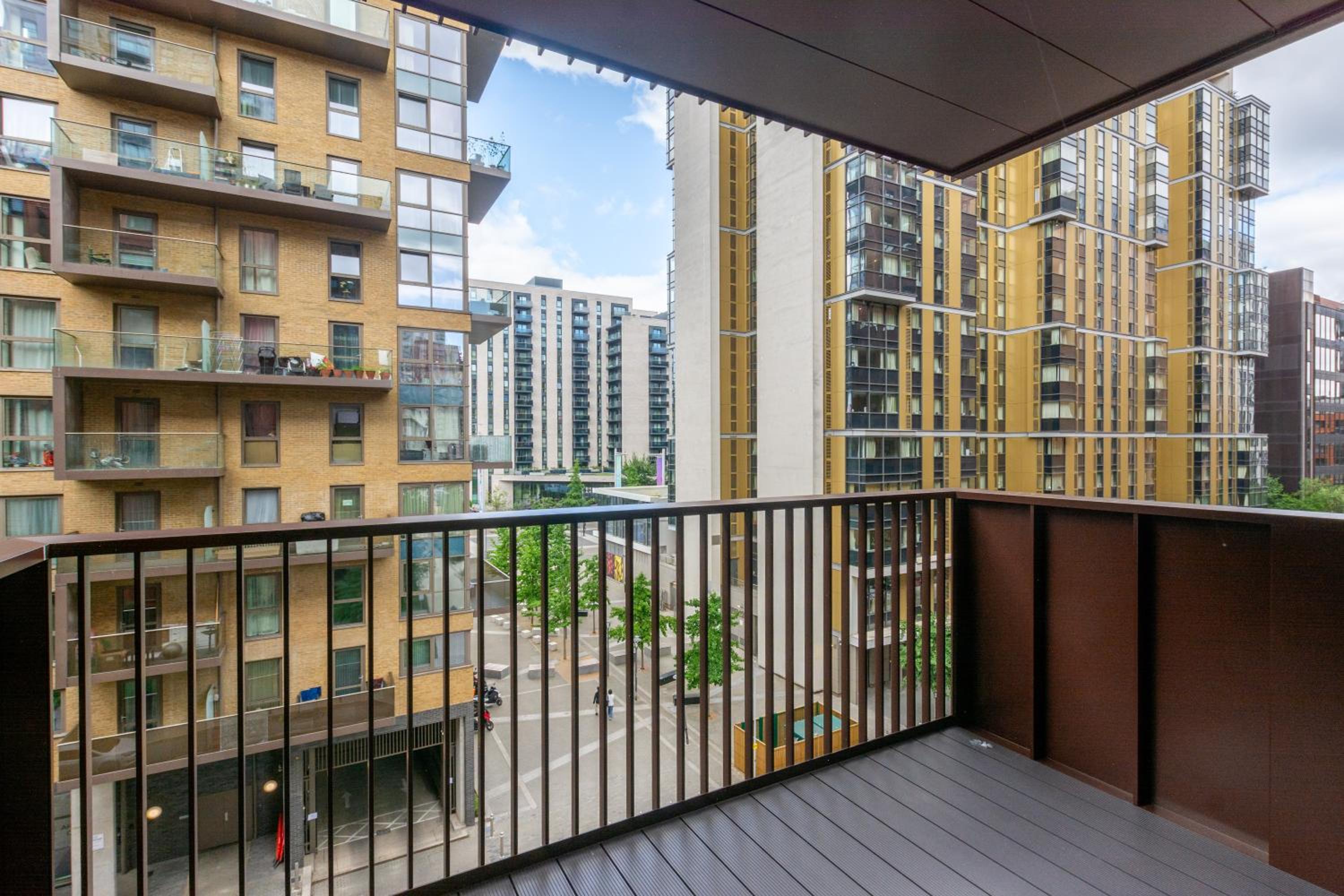 Chic Luna Apartments near Wembley Park by MySquare