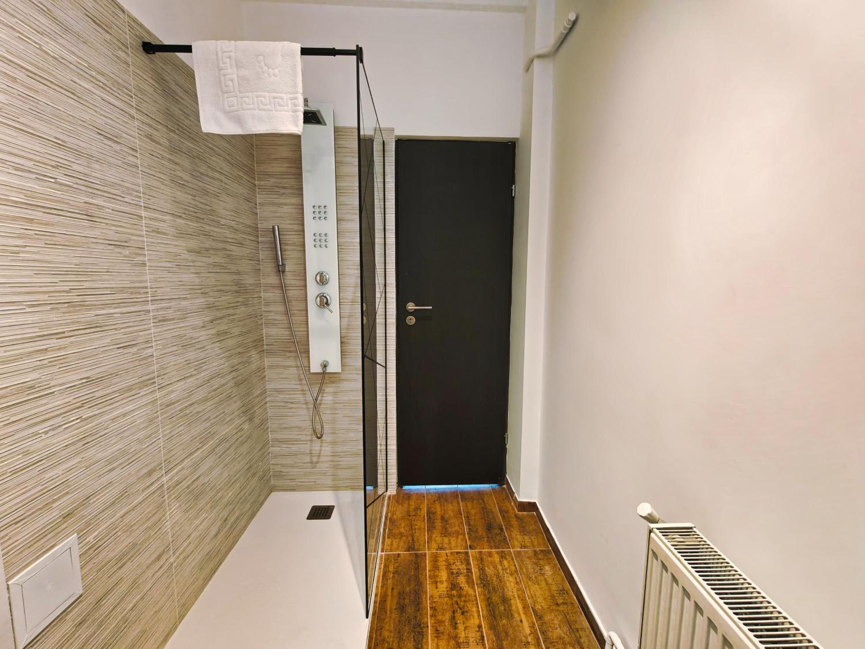 Botev Design Apartments - Walk to Old Town - Pumo Properties