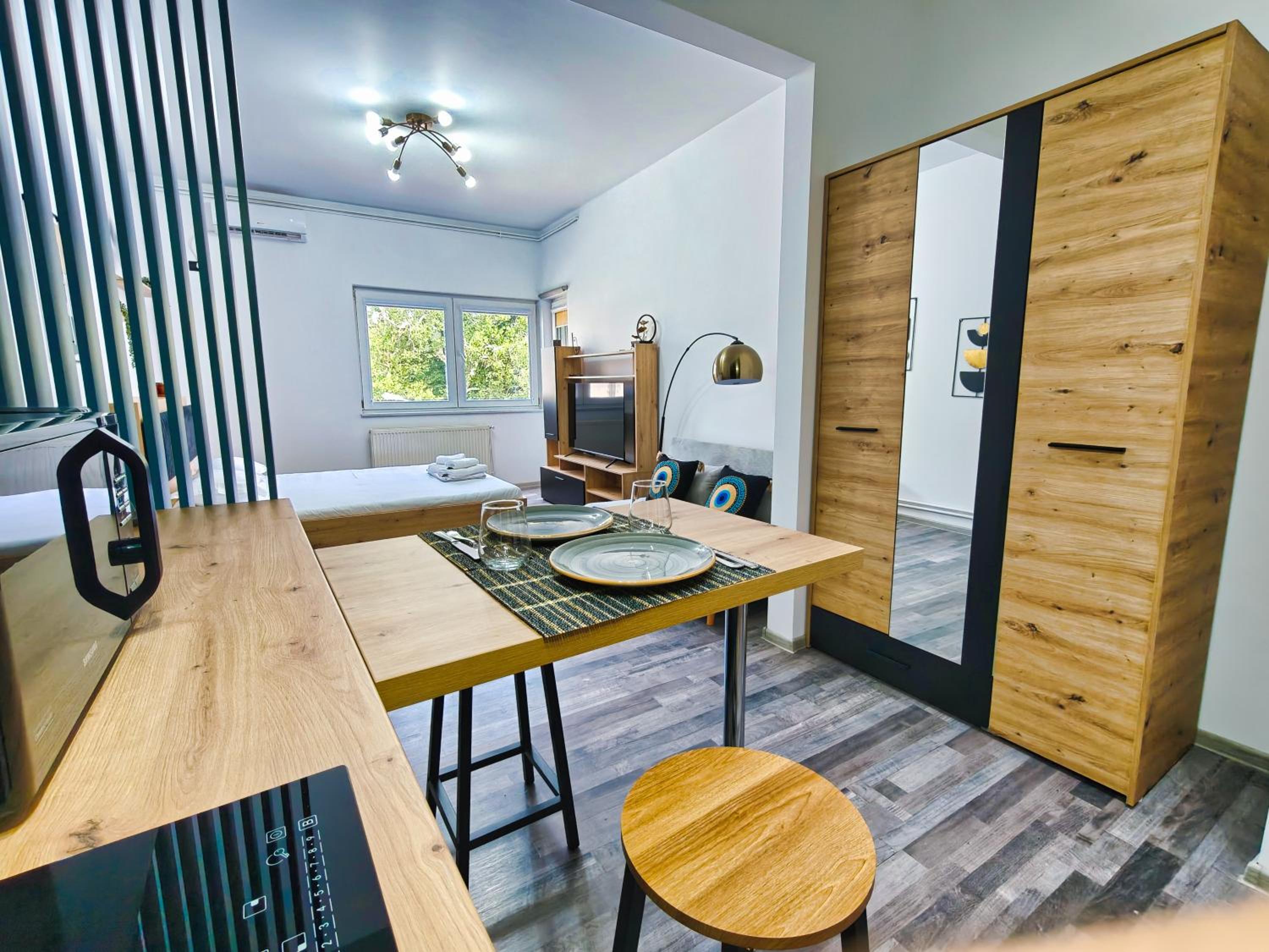 Botev Design Apartments - Walk to Old Town - Pumo Properties