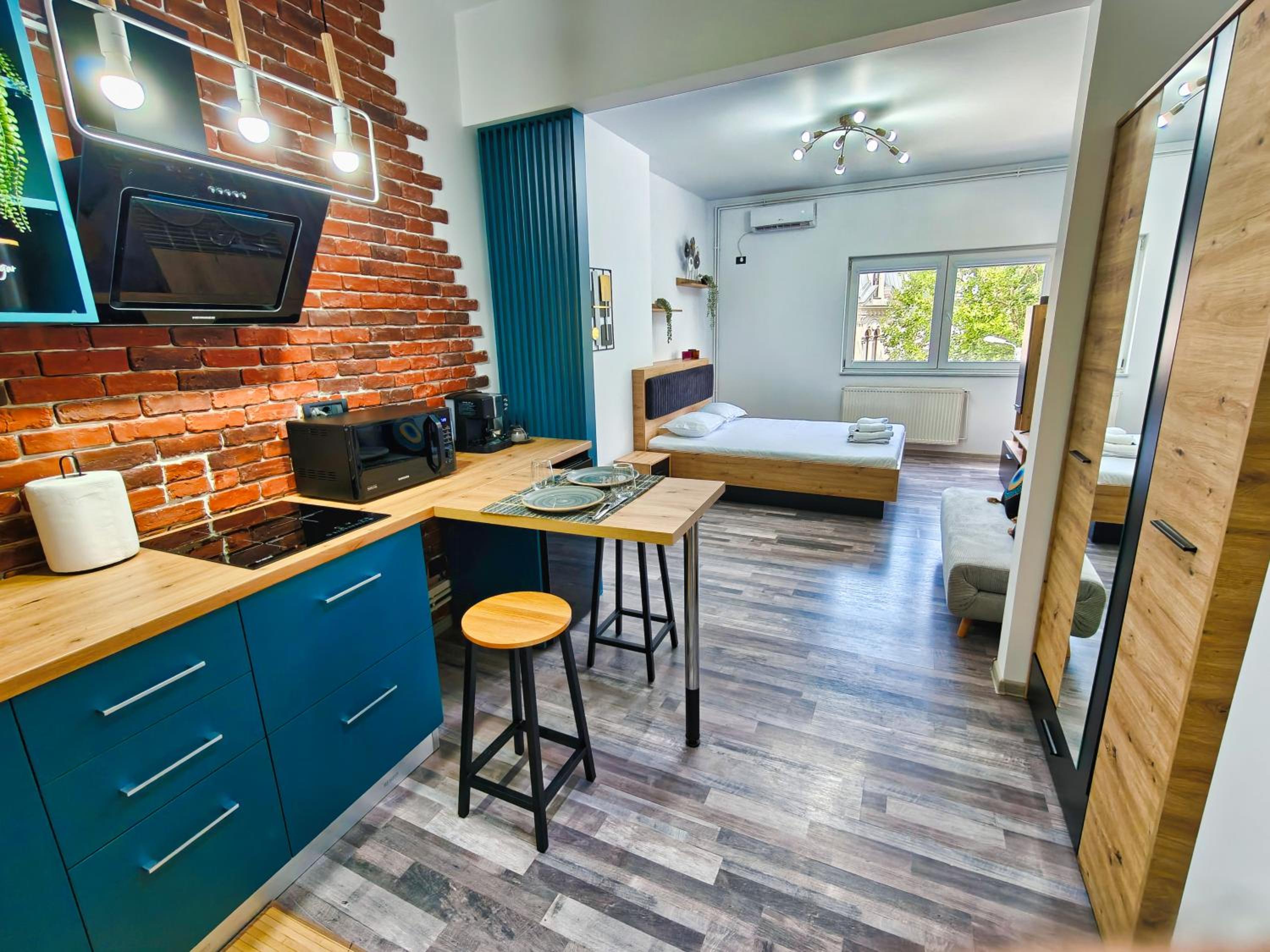 Botev Design Apartments - Walk to Old Town - Pumo Properties