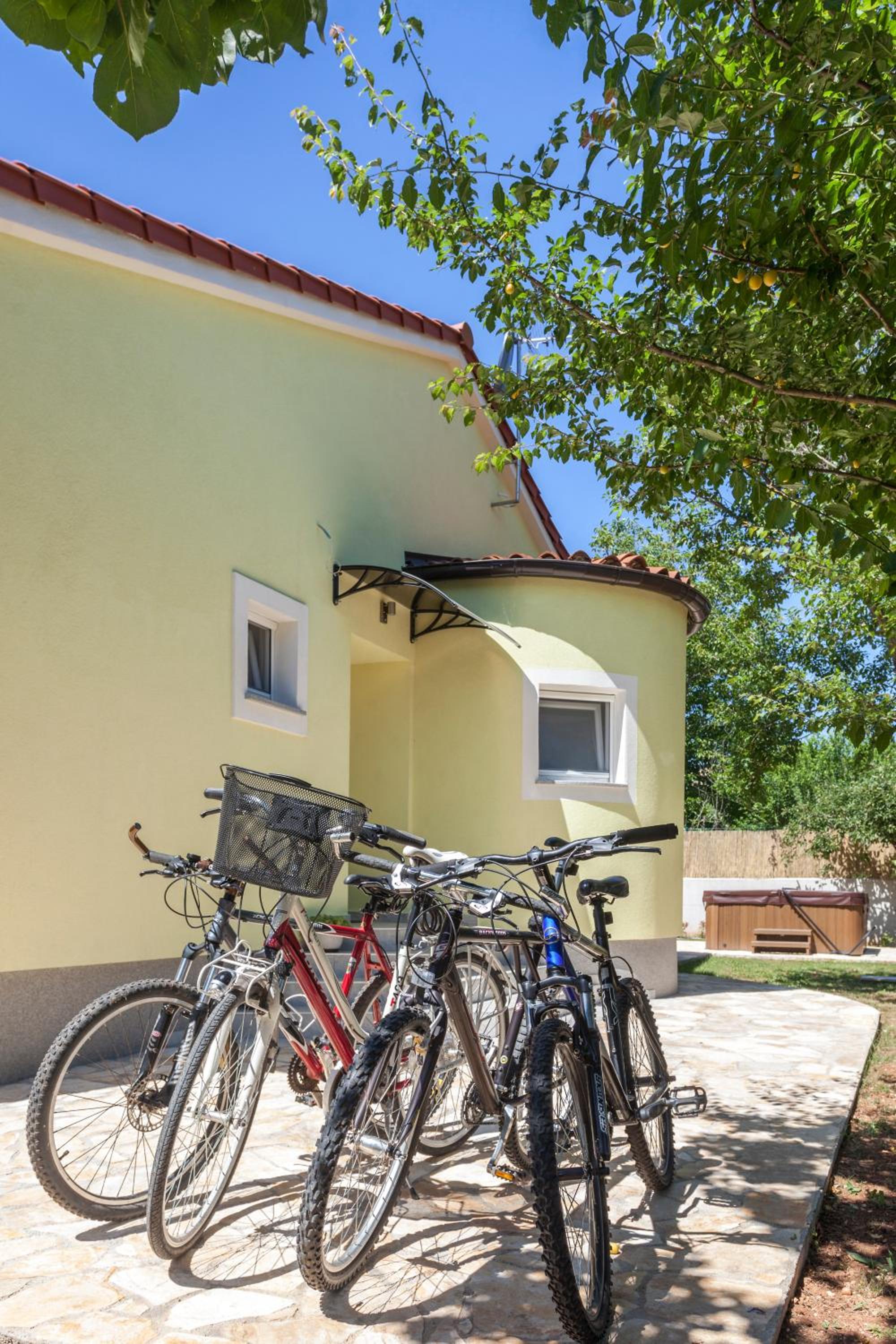 Holiday Home Freeda view 3