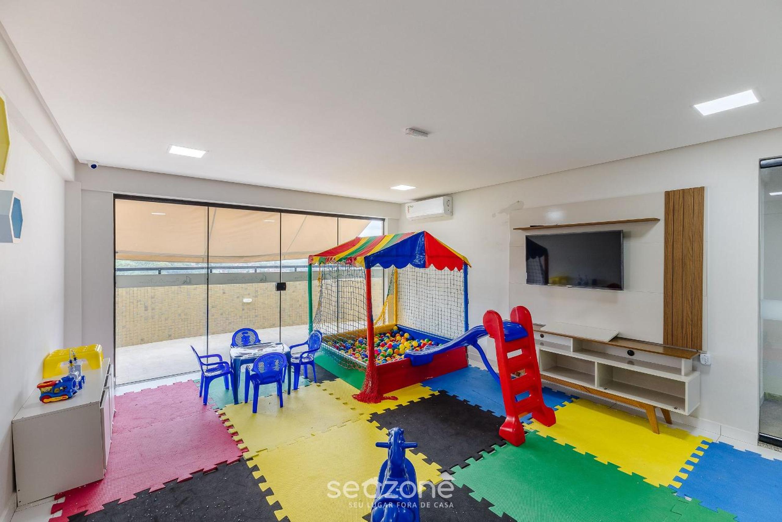 Fully equipped apartments in building 400m from the beach - PZO