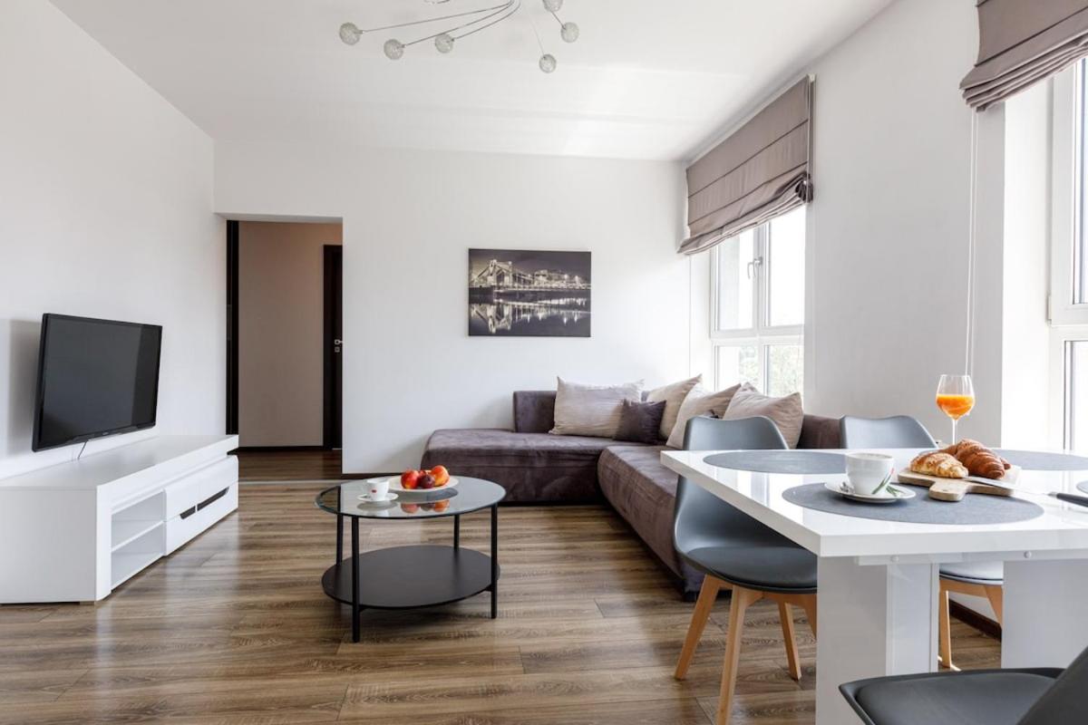 Chic Apartments - Cozy and Stylish - City Center - Legnicka