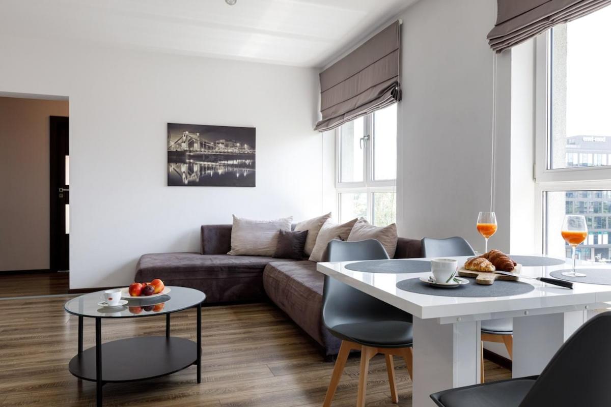 Chic Apartments - Cozy and Stylish - City Center - Legnicka