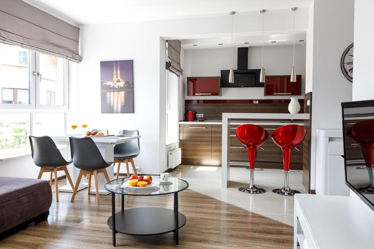 Chic Apartments - Cozy and Stylish - City Center - Legnicka