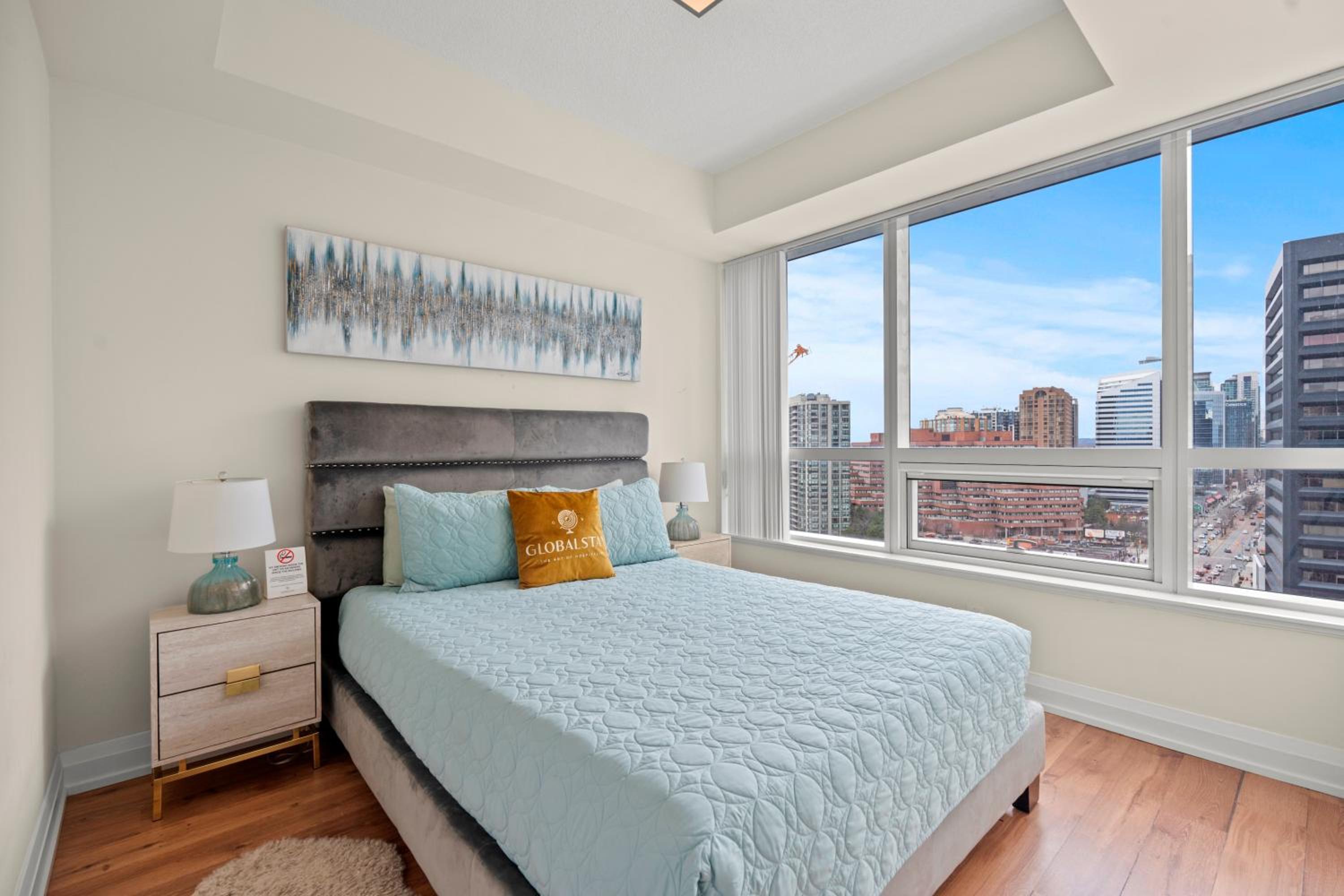 Amazing 1Bedroom 1BR Sheppard Metro Free parking