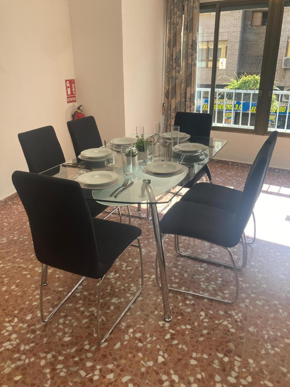 Amparo Home Family Stay near ADDA, Plaza de Toros & General Hospital