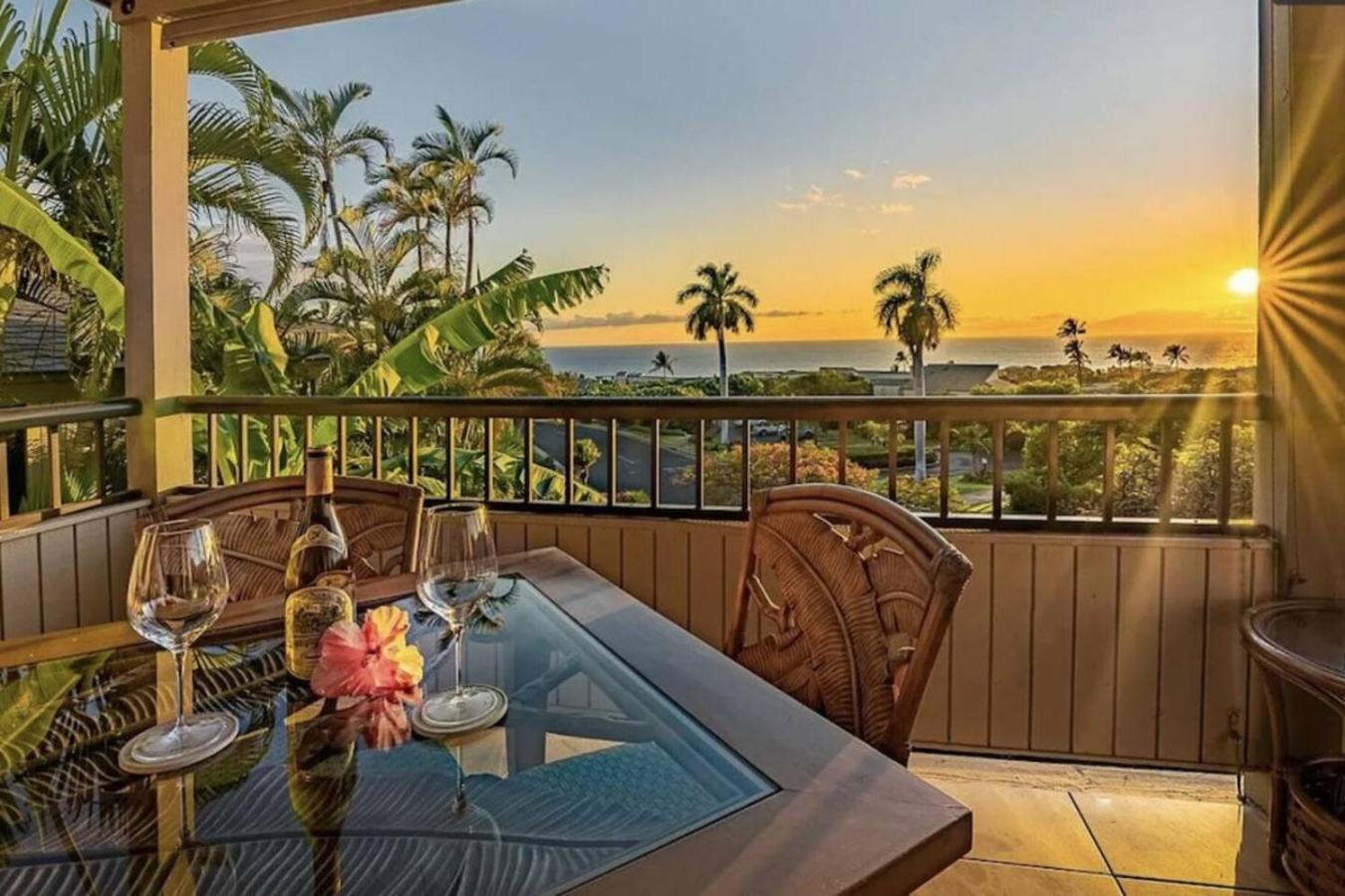 Endless Ocean Views 1bd and 2 bath