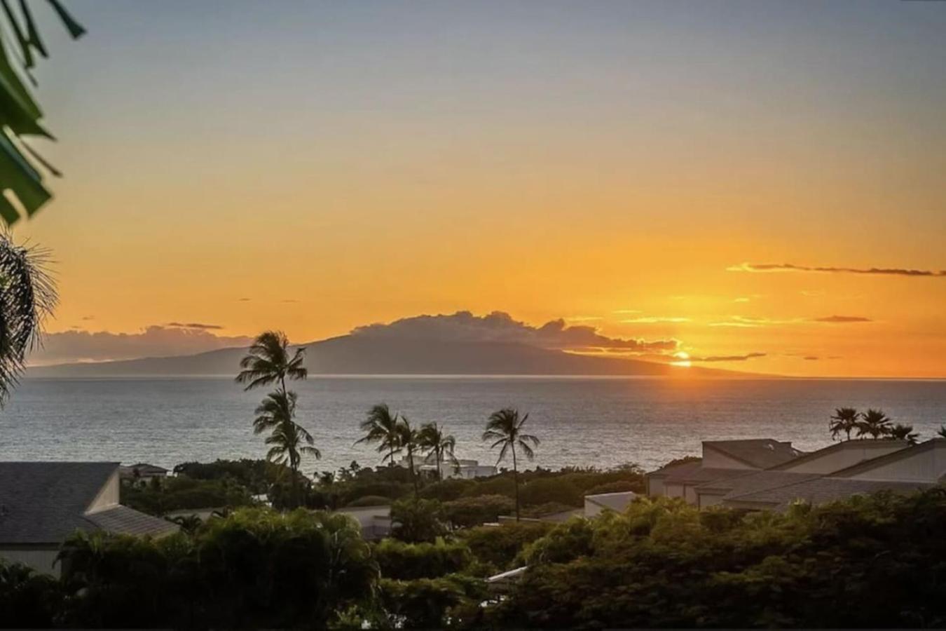 Endless Ocean Views 1bd and 2 bath