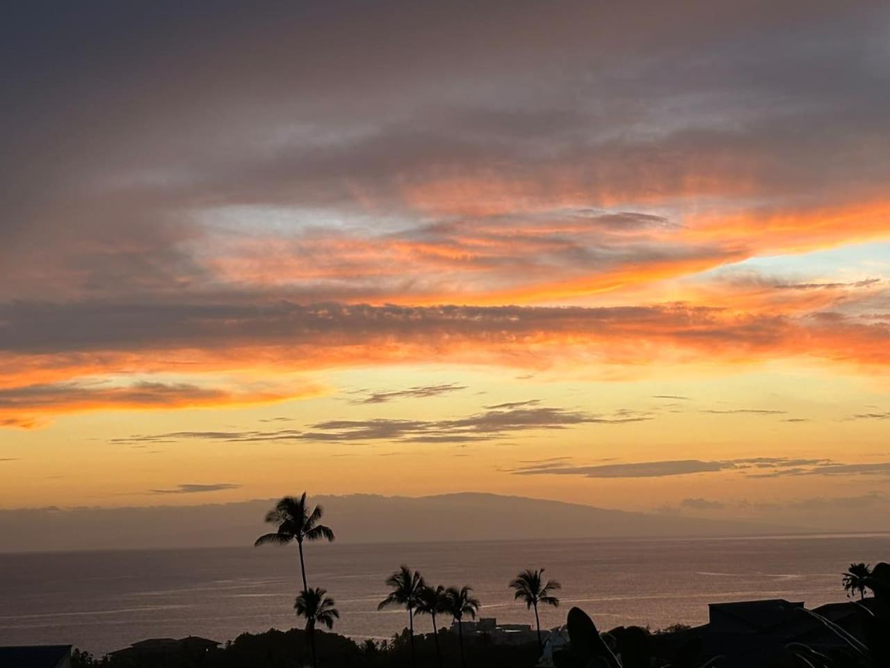 Endless Ocean Views 1bd and 2 bath