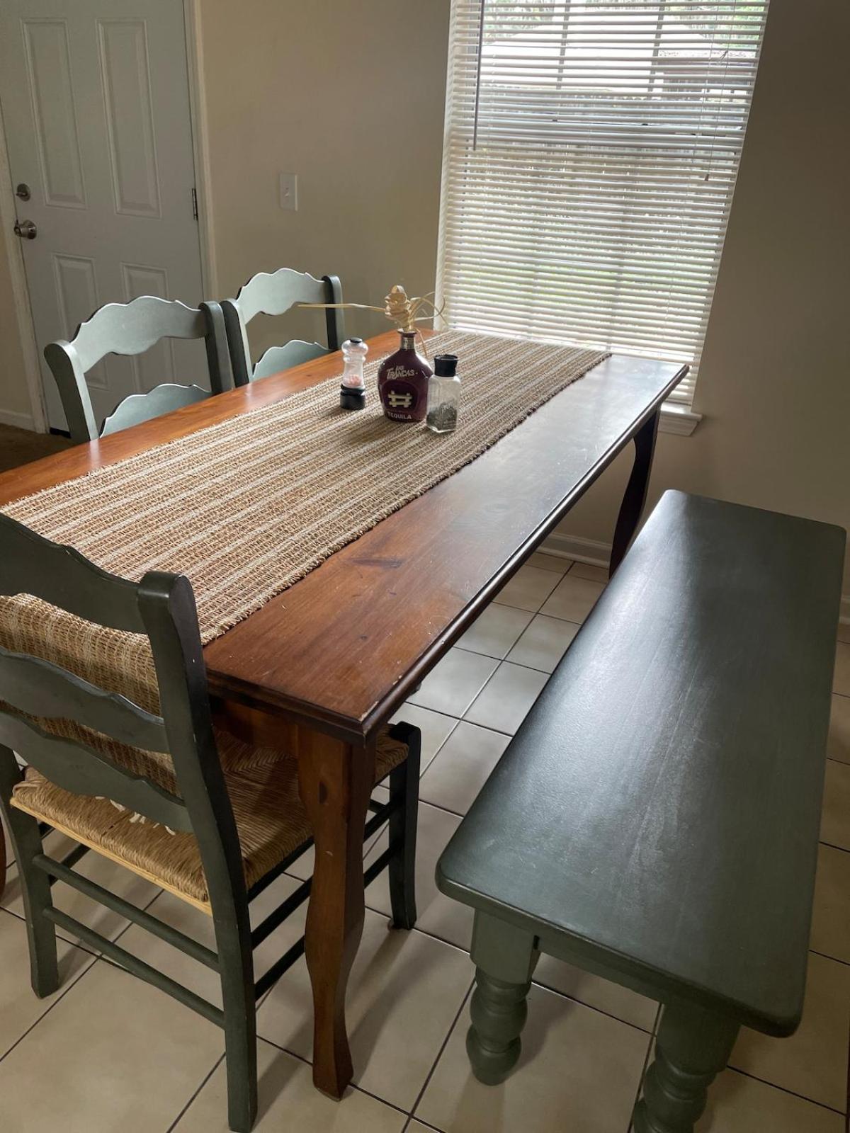 Sandfly Charm sleeps 8