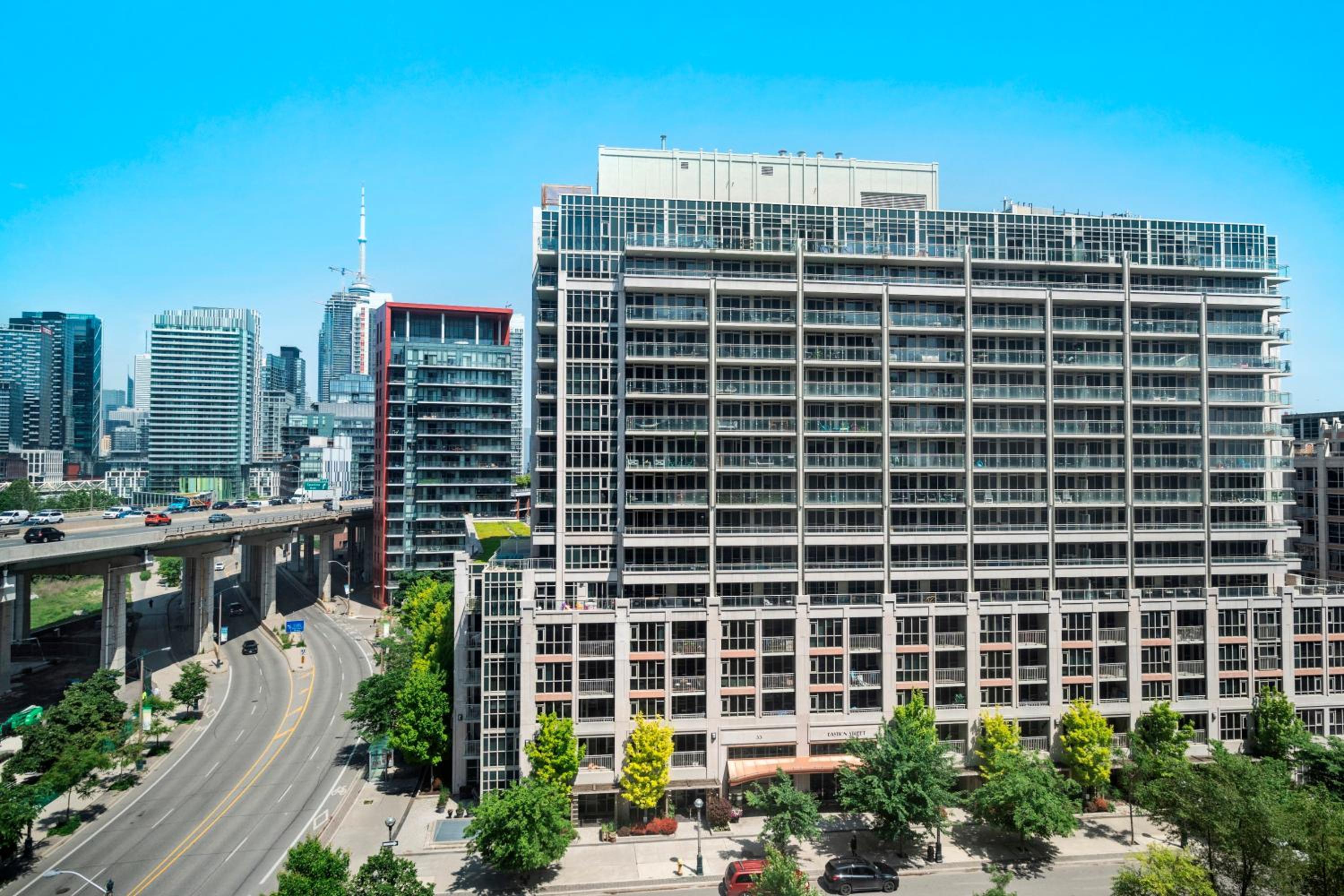 Awesome Studio in Downtown Toronto
