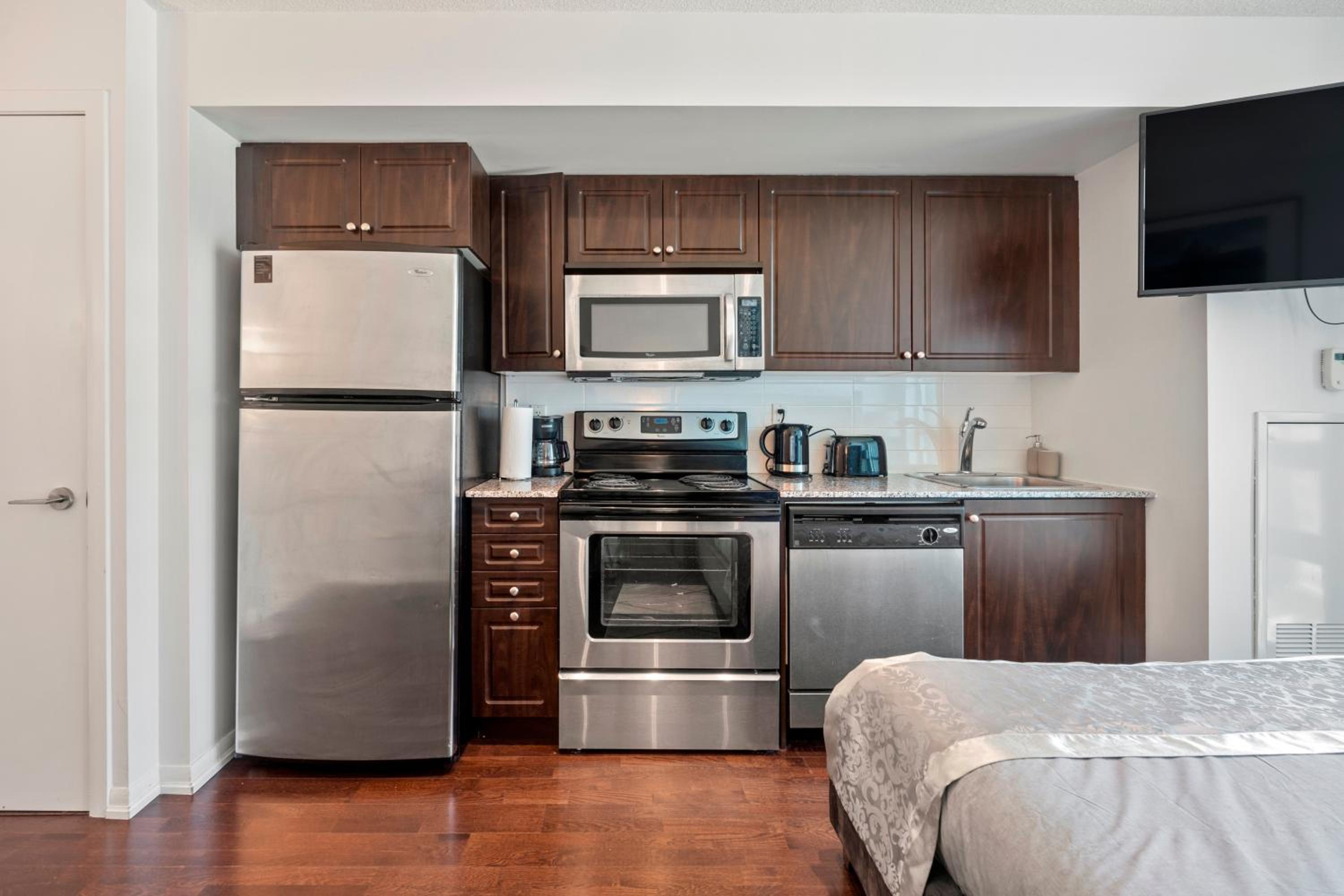 Awesome Studio in Downtown Toronto