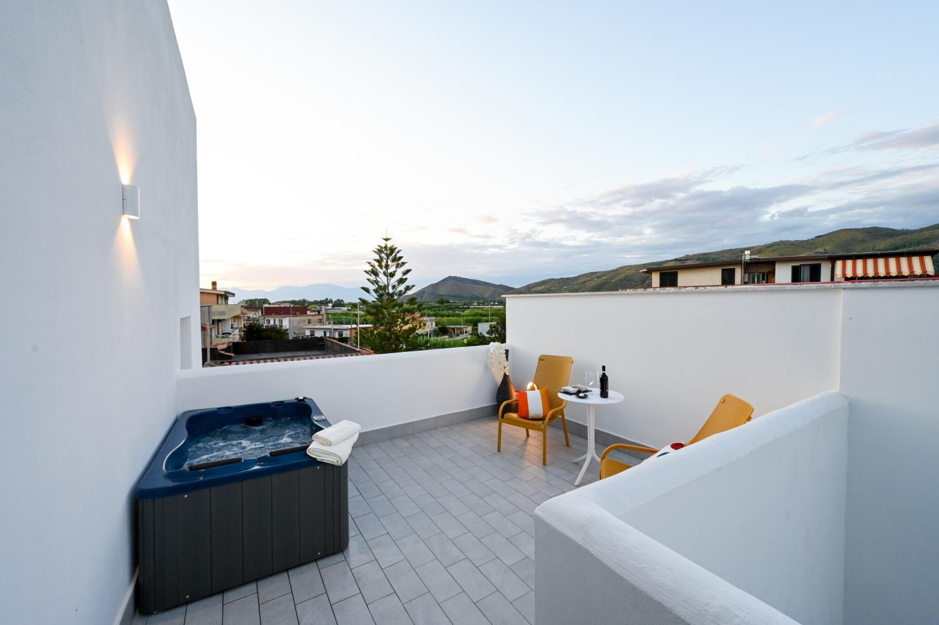 Dimora Domitia - Apartments
