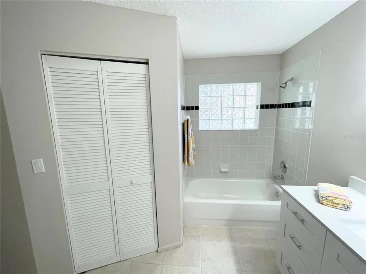 Relaxing Getaway in Sarasota Great Location Whole House