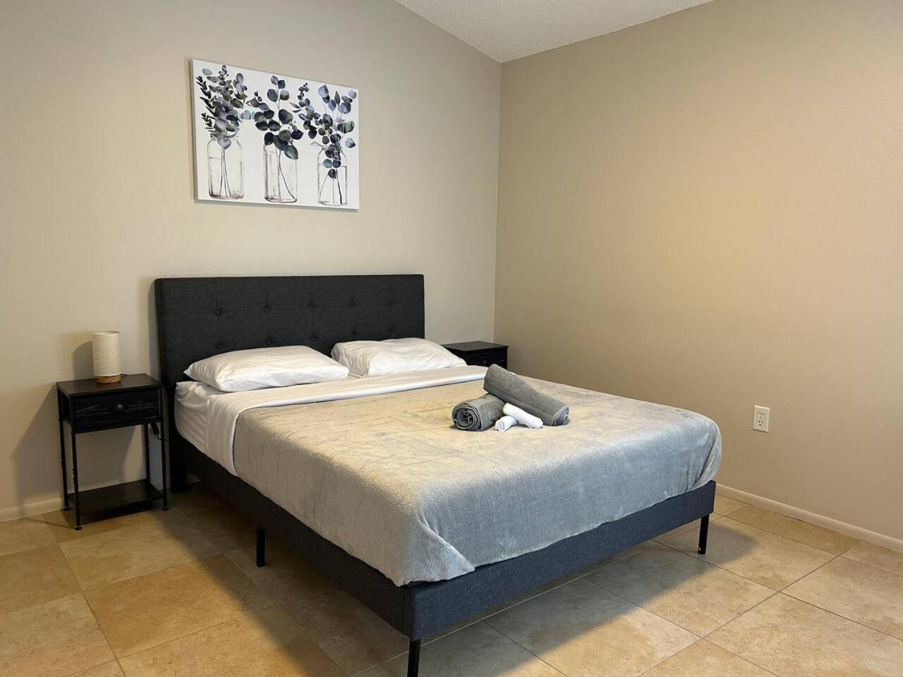 Quiet Cozy Private Room Perfect for Work or Vacation RM2 shared home