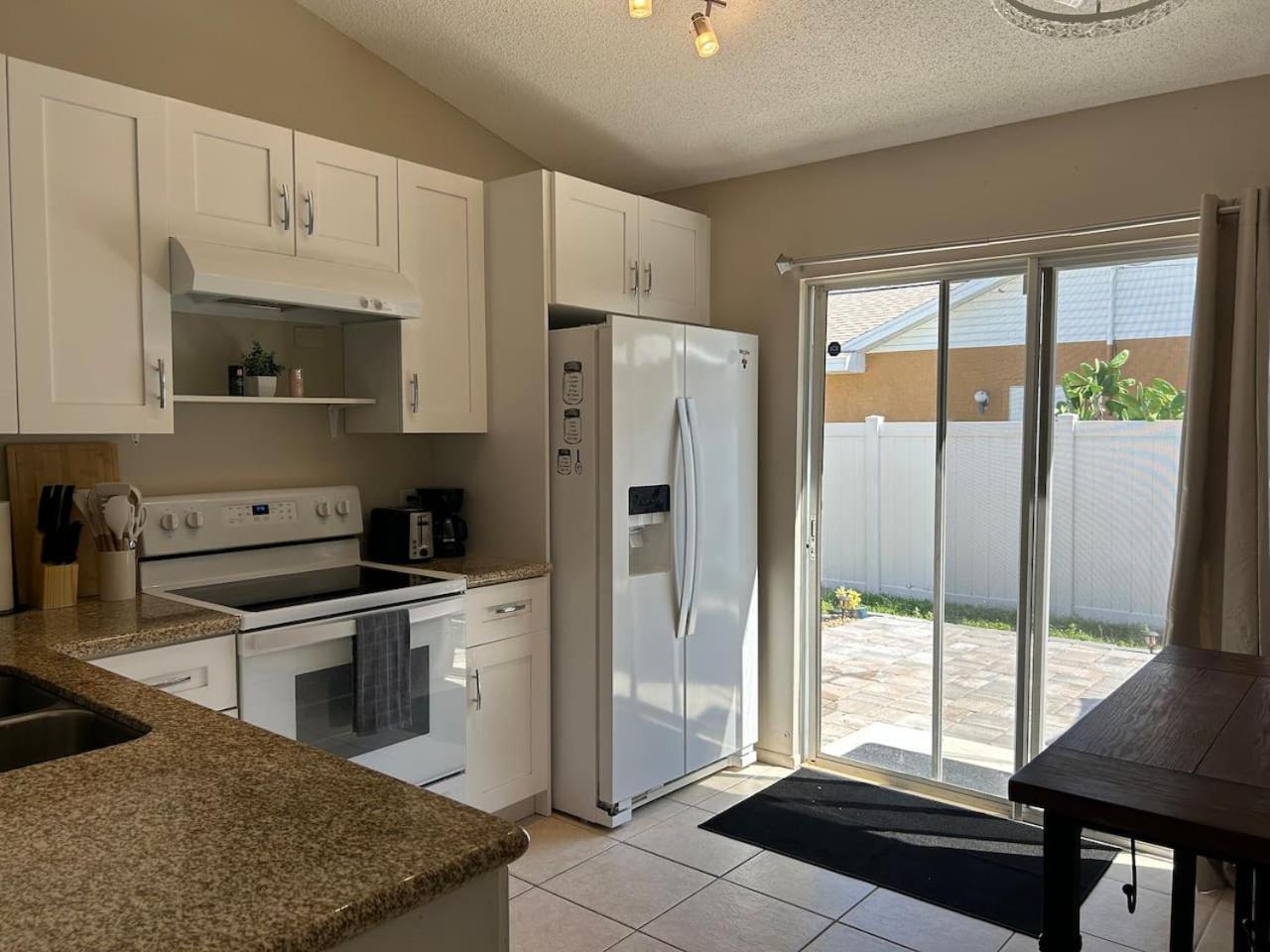 Relaxing Getaway in Sarasota Great Location Whole House