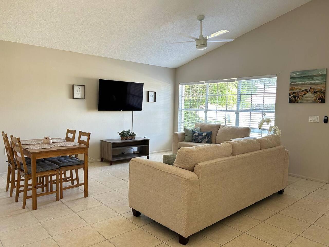 Comfortable Stay Near Golf Attractions Rm3 shared home