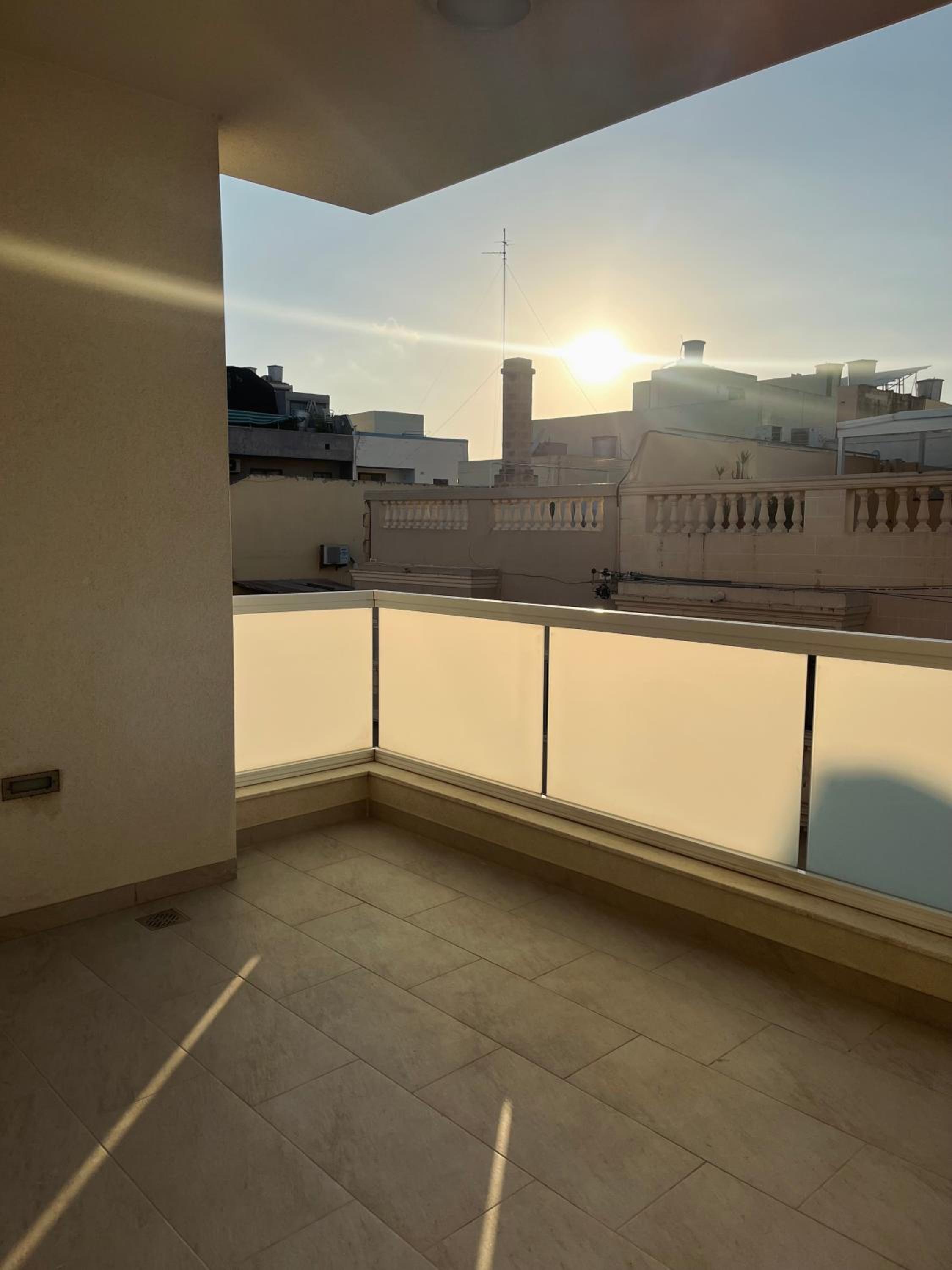 MAPAS - luxury 3 bedroom Apartments
