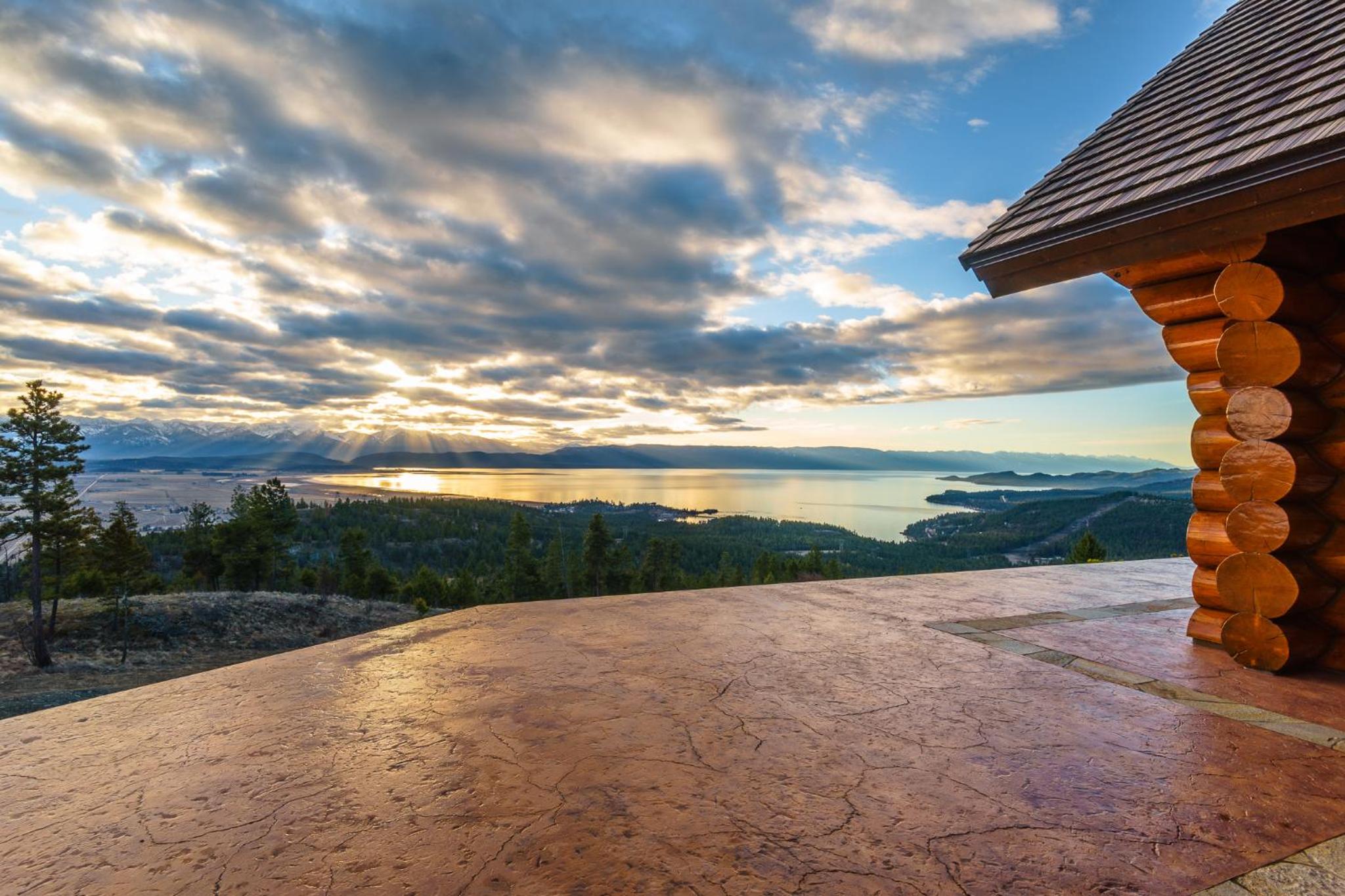 Coyote Bluff Estate