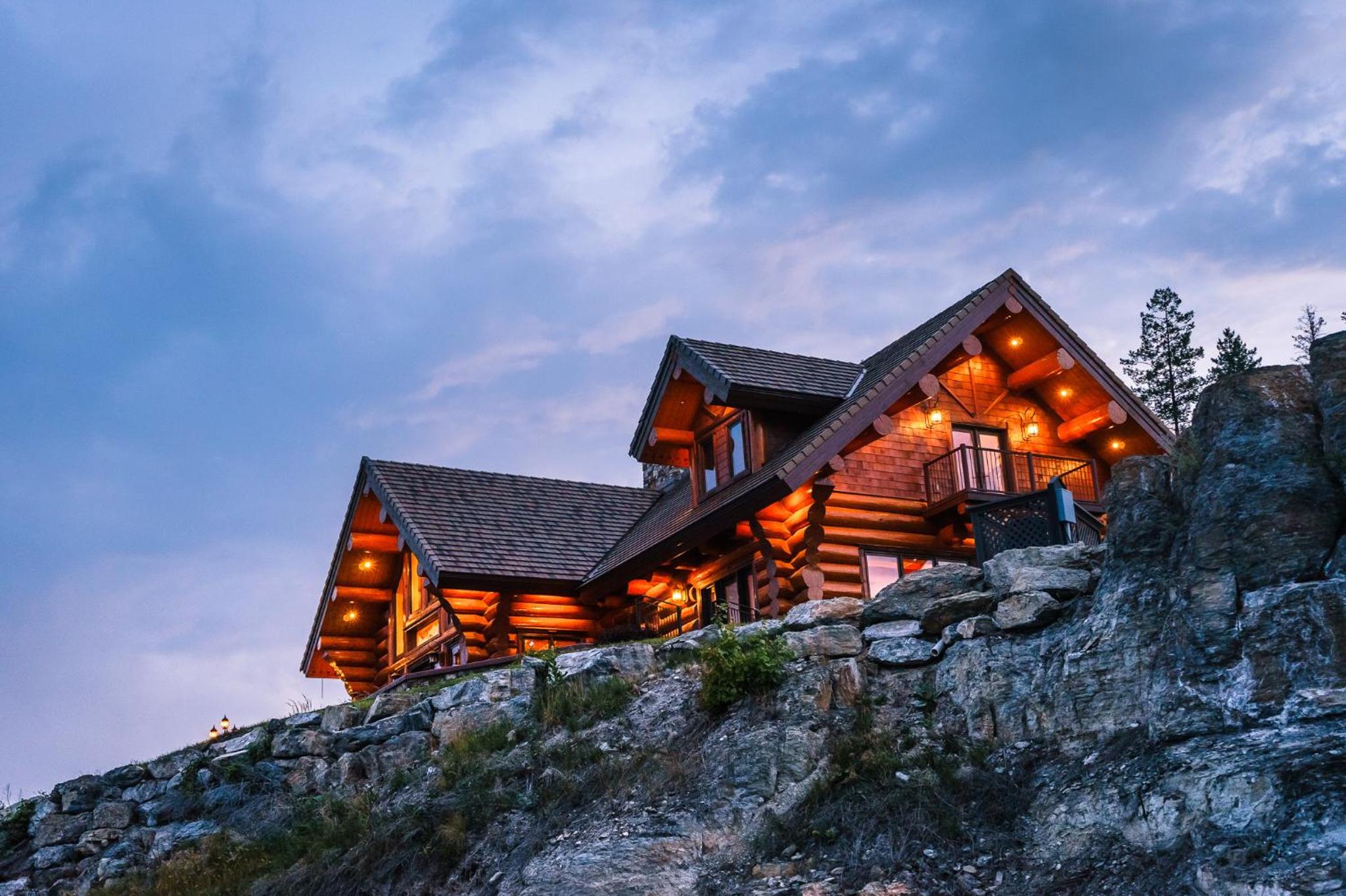Coyote Bluff Estate
