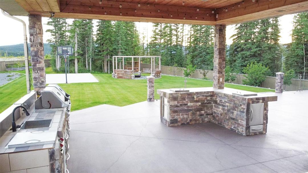 A Gorgeous Mansion for Jasper Vacation