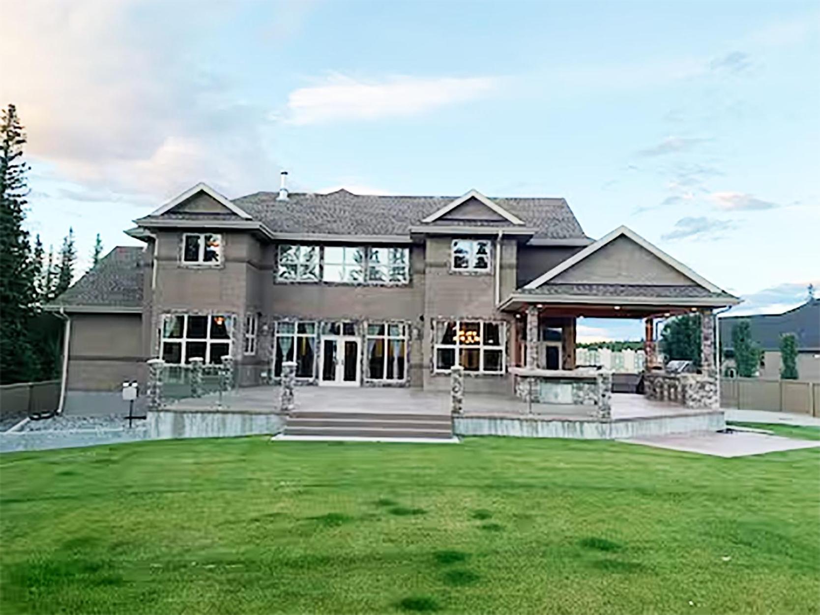 A Gorgeous Mansion for Jasper Vacation