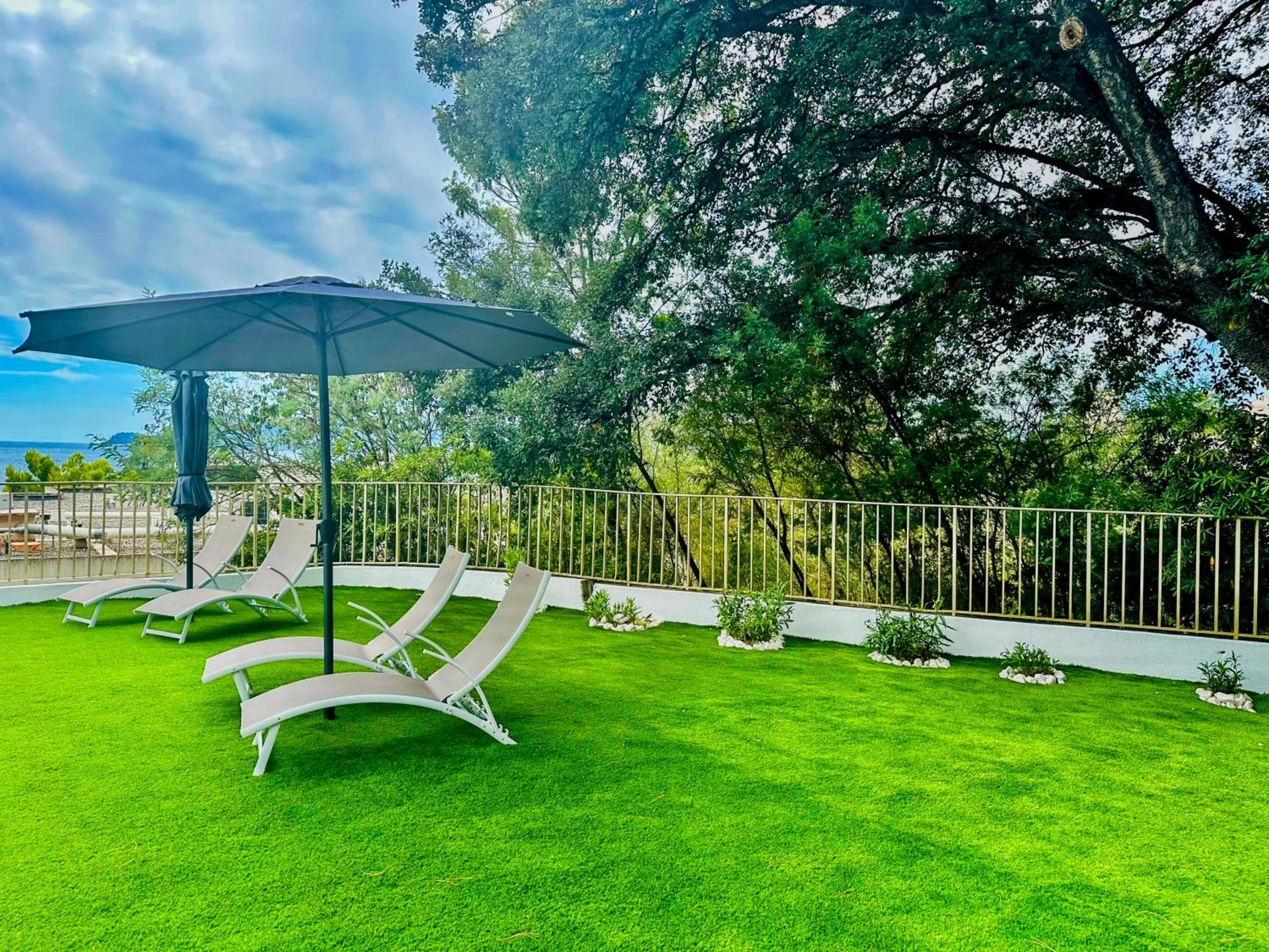 Luxury&Privacy - Pool, Parking, AC - Palais in 5'