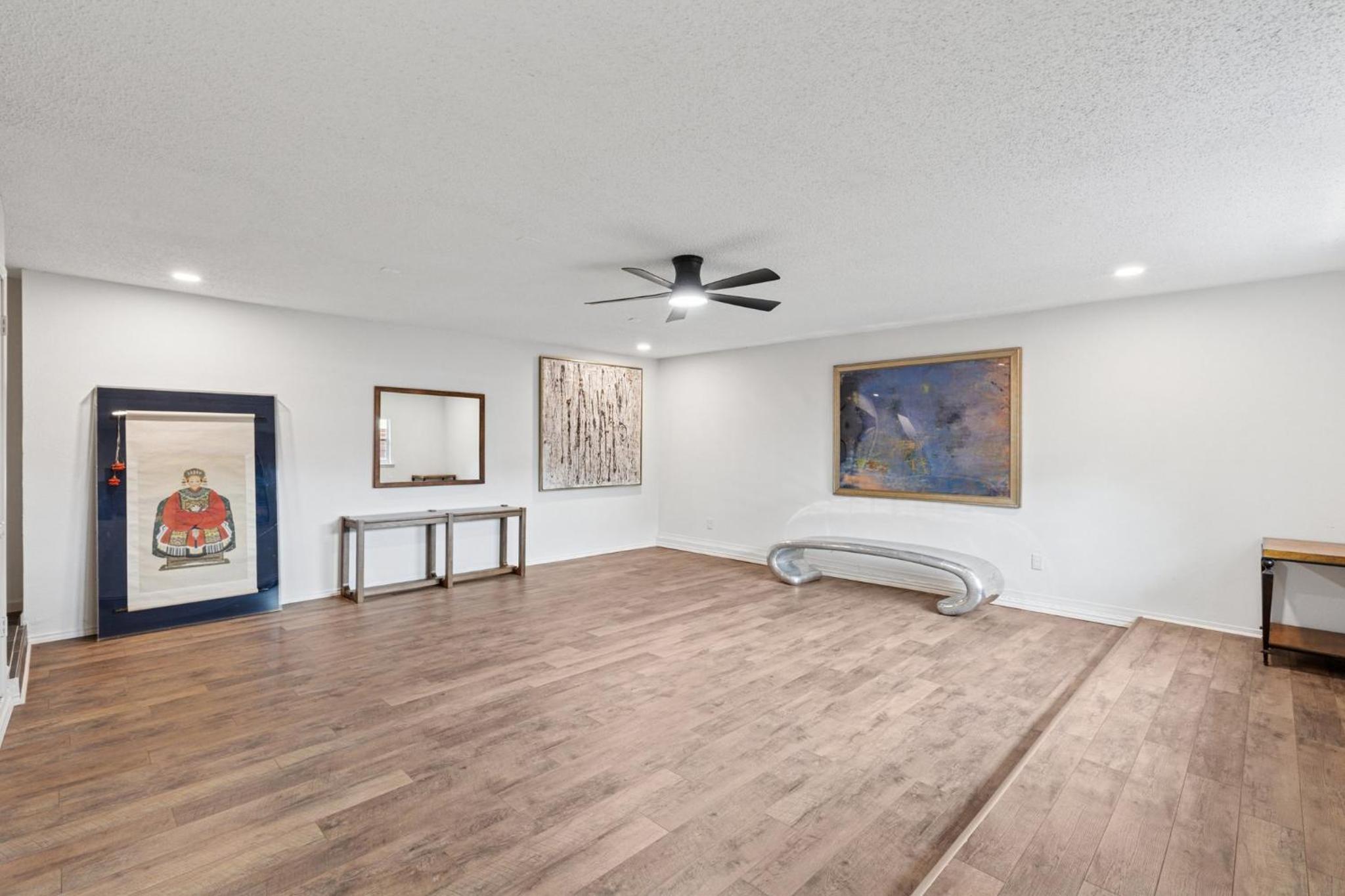 5BR Home Hot Tub, Patio, and Grill #LW