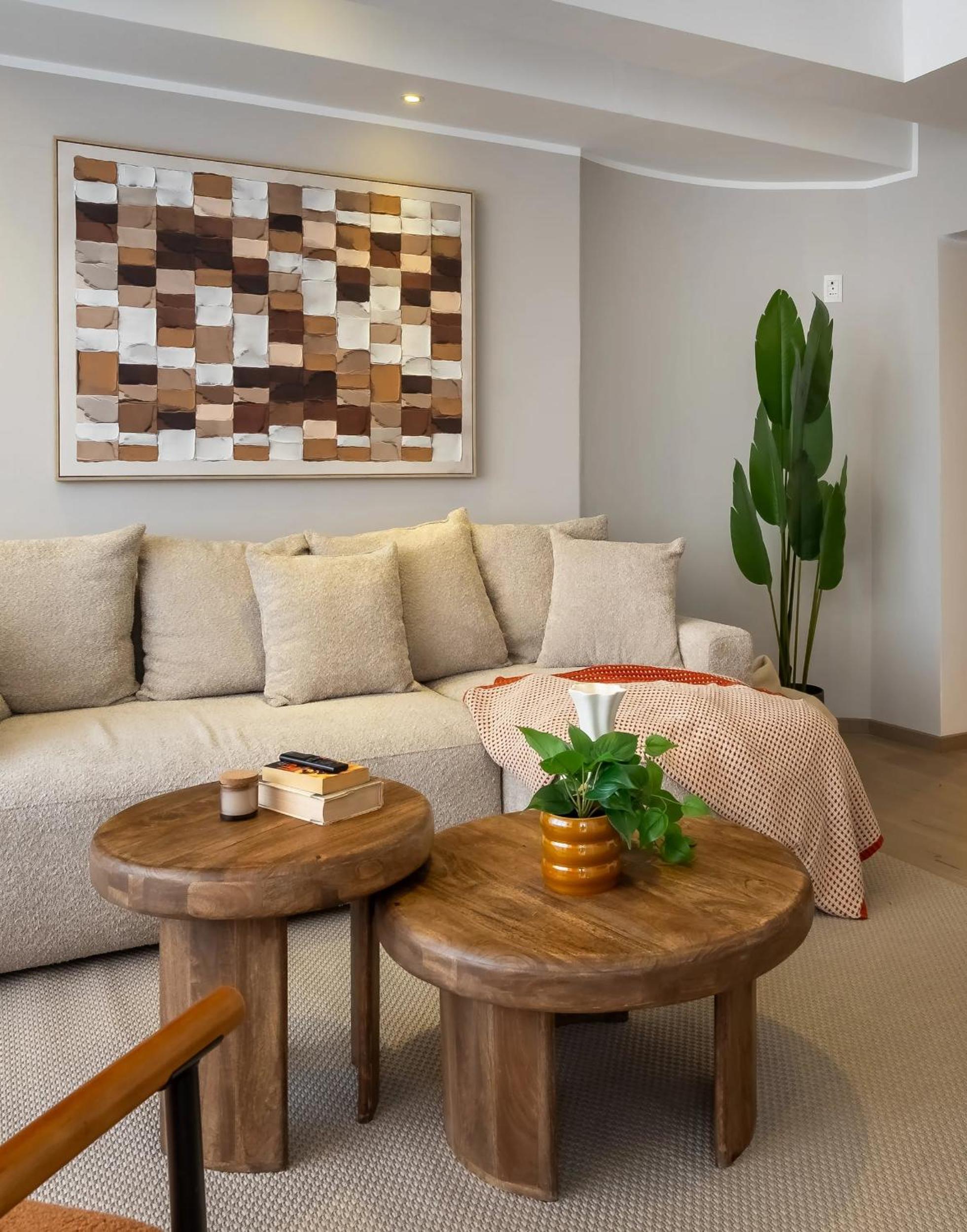 Chic & Central 3BR Retreat in the Historic Center