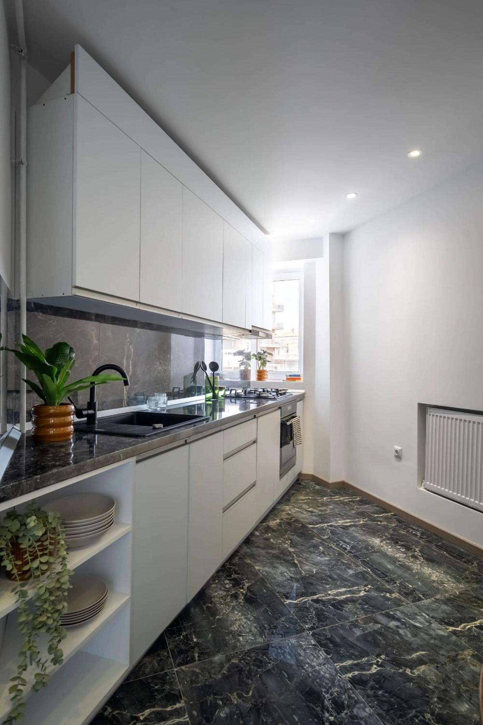 Chic & Central 3BR Retreat in the Historic Center