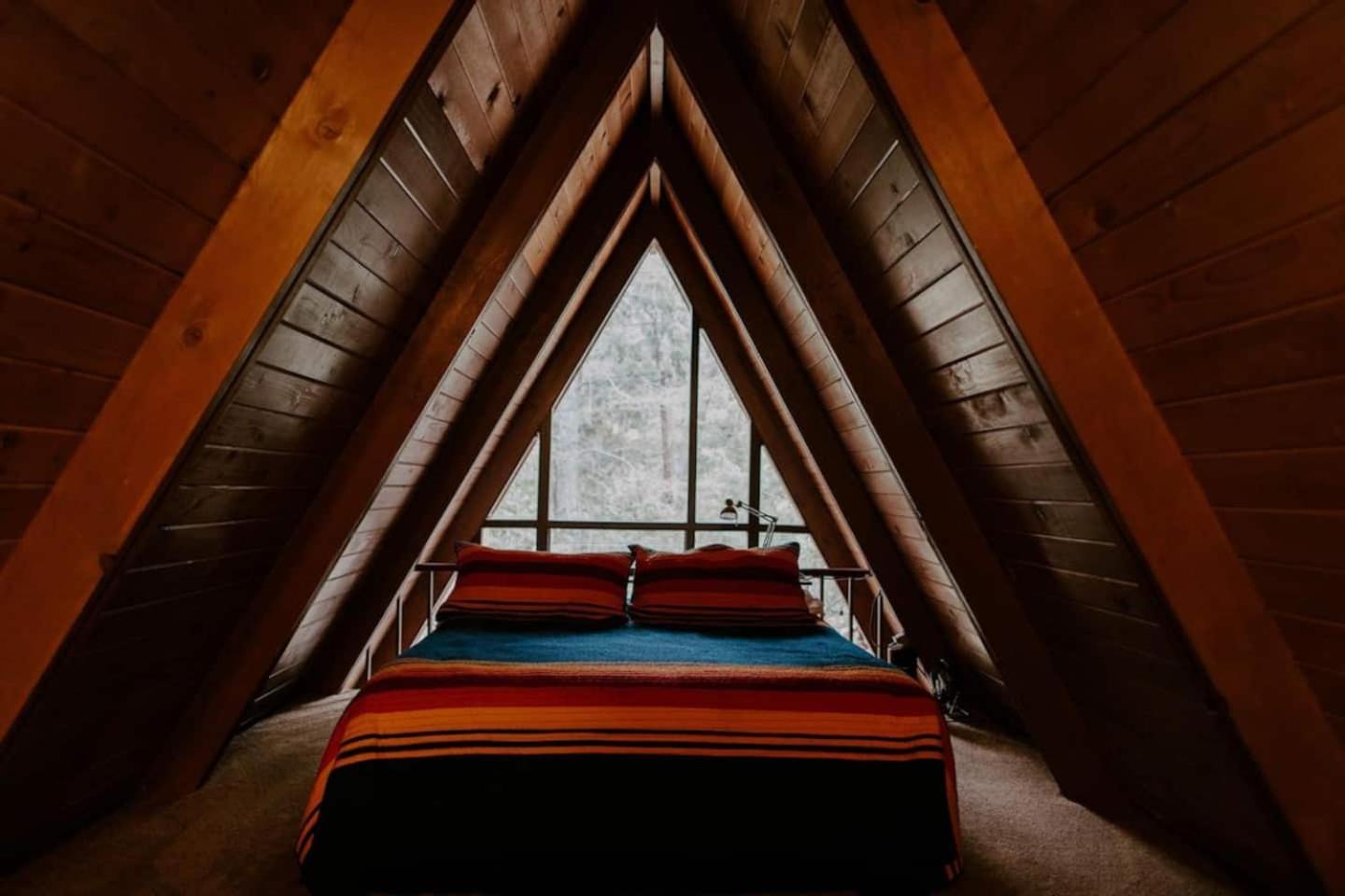 Idyllcreek Landmark A-Frame 14mi Town